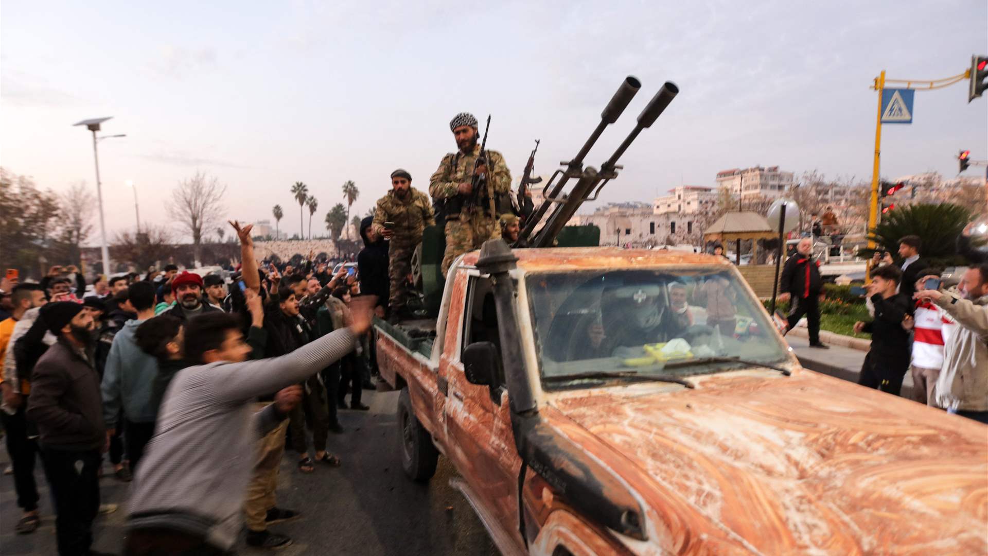 مصدران لرويترز: حزب الله أرسل قوات &quot;نخبة&quot; الليلة الفائتة إلى حمص بسوريا