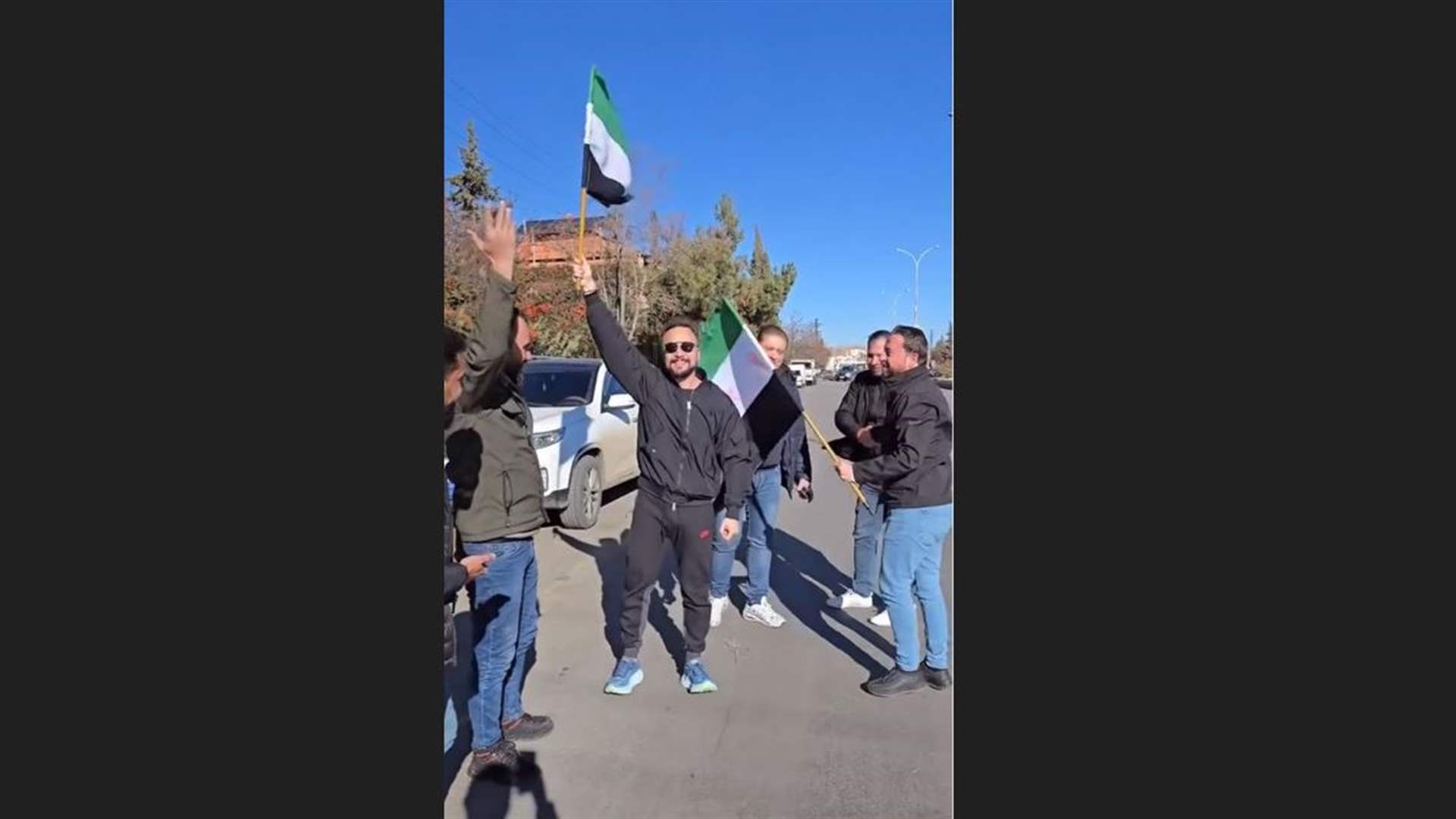 بعد غياب قسري لسنوات طويلة... مكسيم خليل يعود إلى سوريا: مبروك إلكن (فيديو)