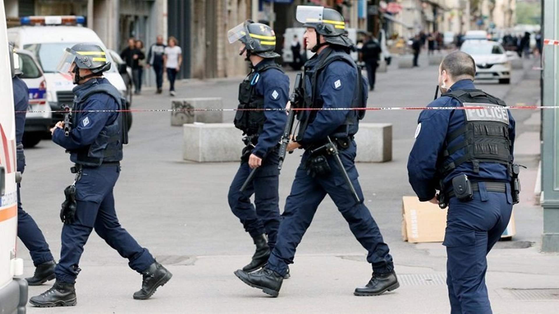 قتيل وخمسة جرحى في هجوم طعنا بفرنسا والمشتبه به مدرج على قائمة &quot;الإرهاب&quot;