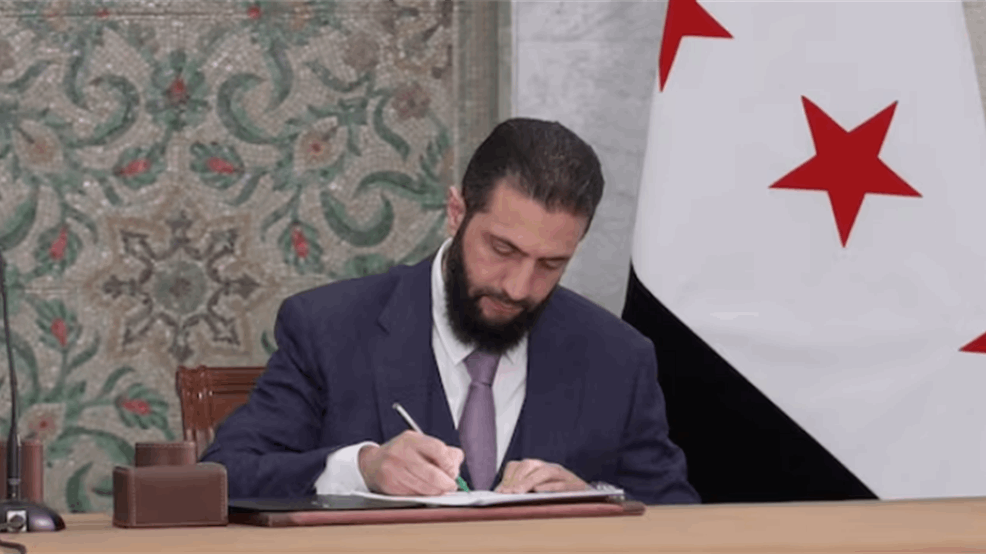 Kurdish-led Syrian group rejects Islamist authorities&#39; new constitution framework