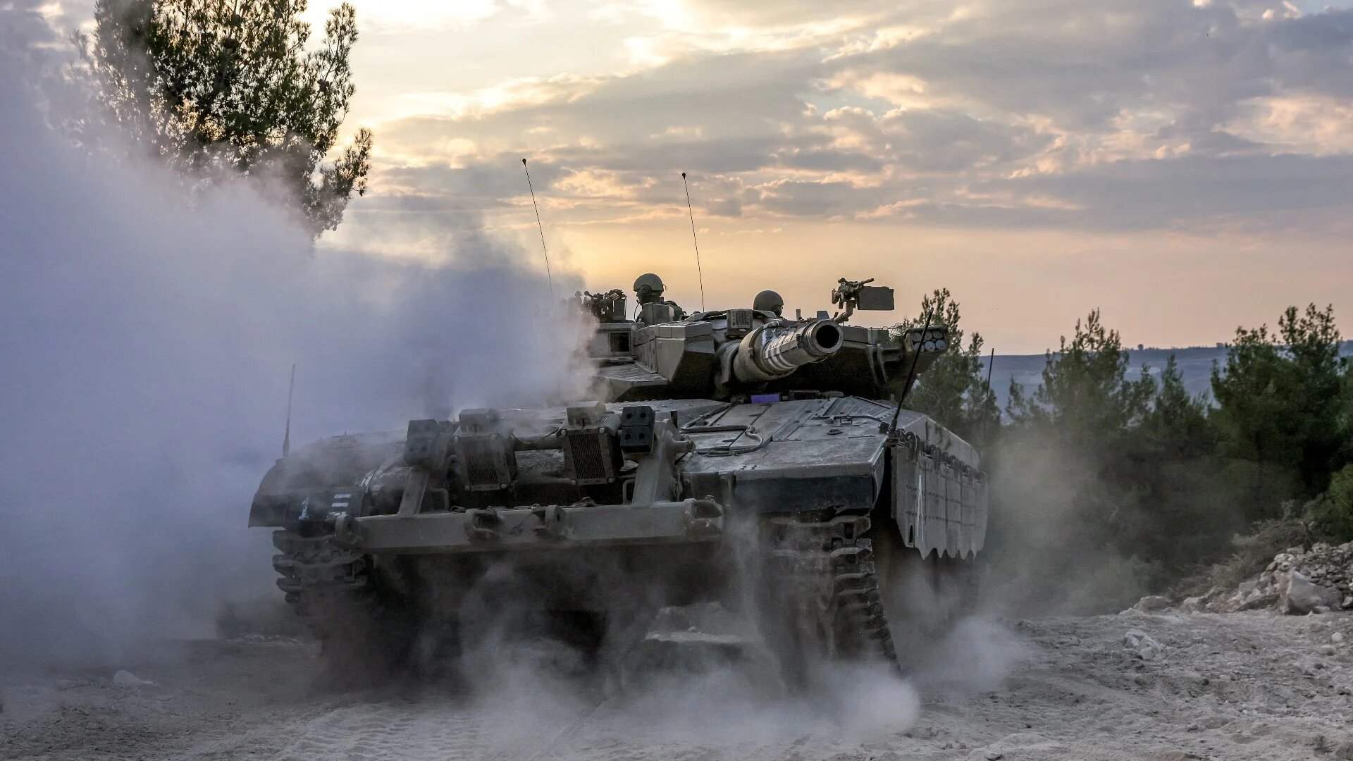 Israeli shelling kills five in South Syria