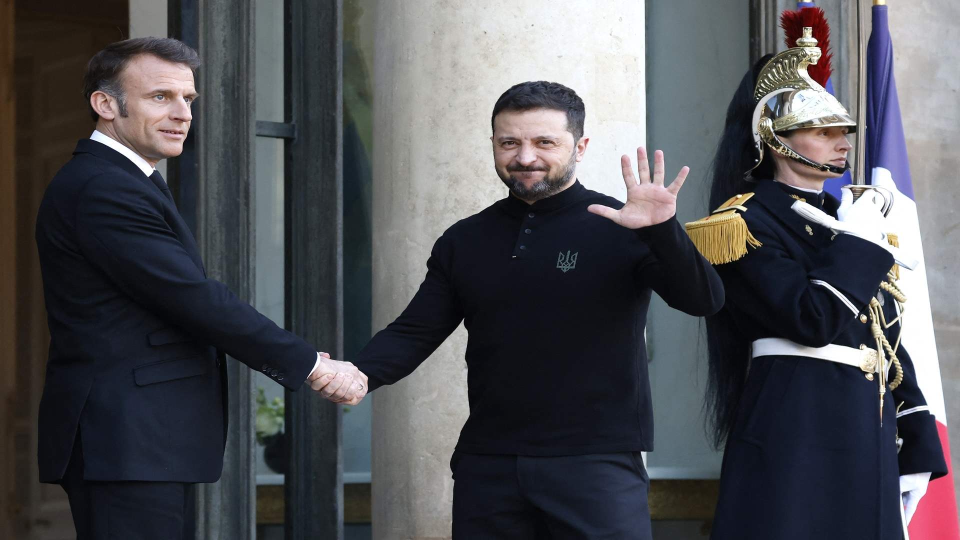 زيلينسكي: لإبقاء العقوبات المفروضة على روسيا وتعزيزها