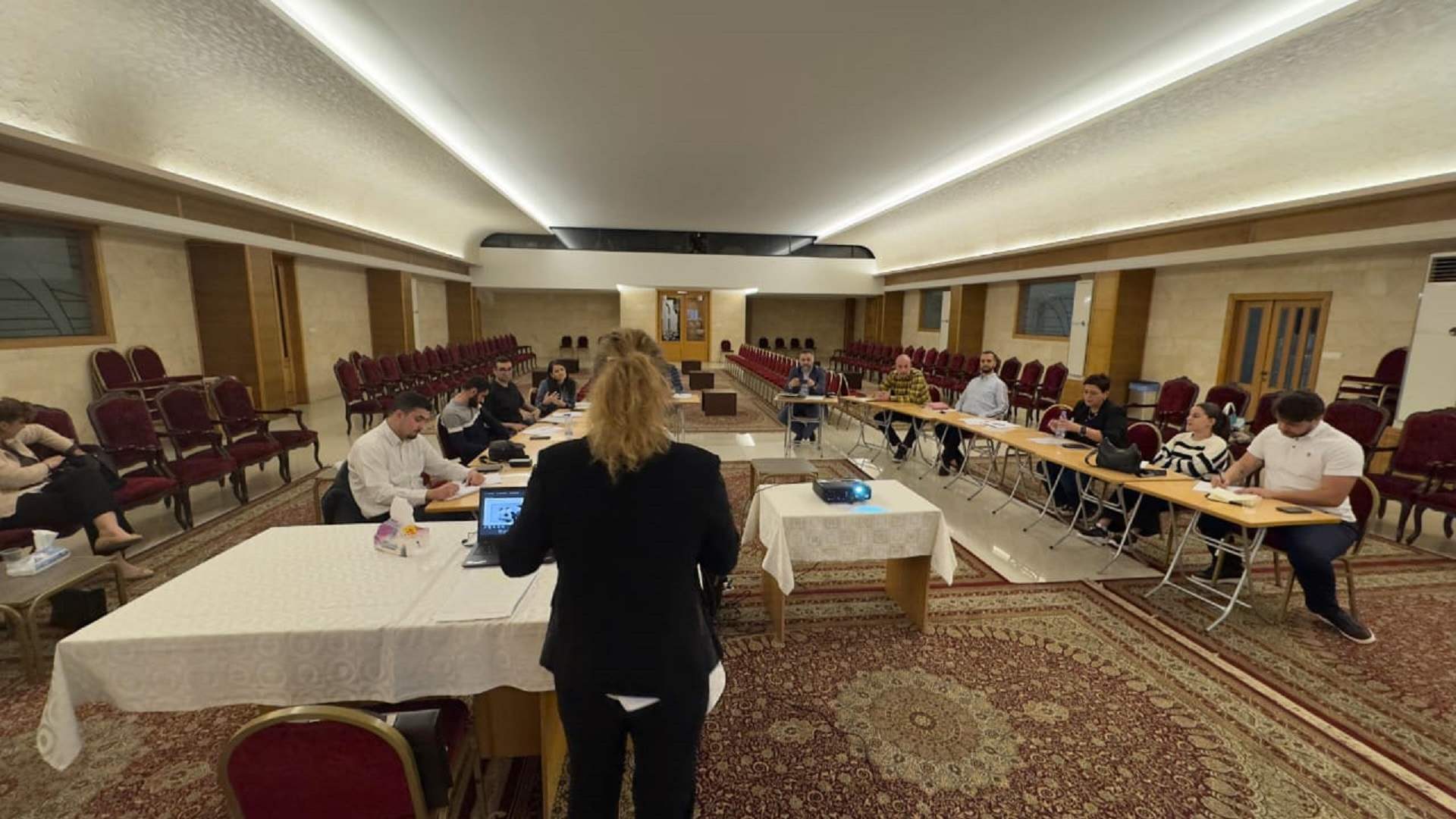 أكاديمية بشير الجميل اختتمت دورتها الثانية من المستوى الثاني المخصص للتدريب على القيادة