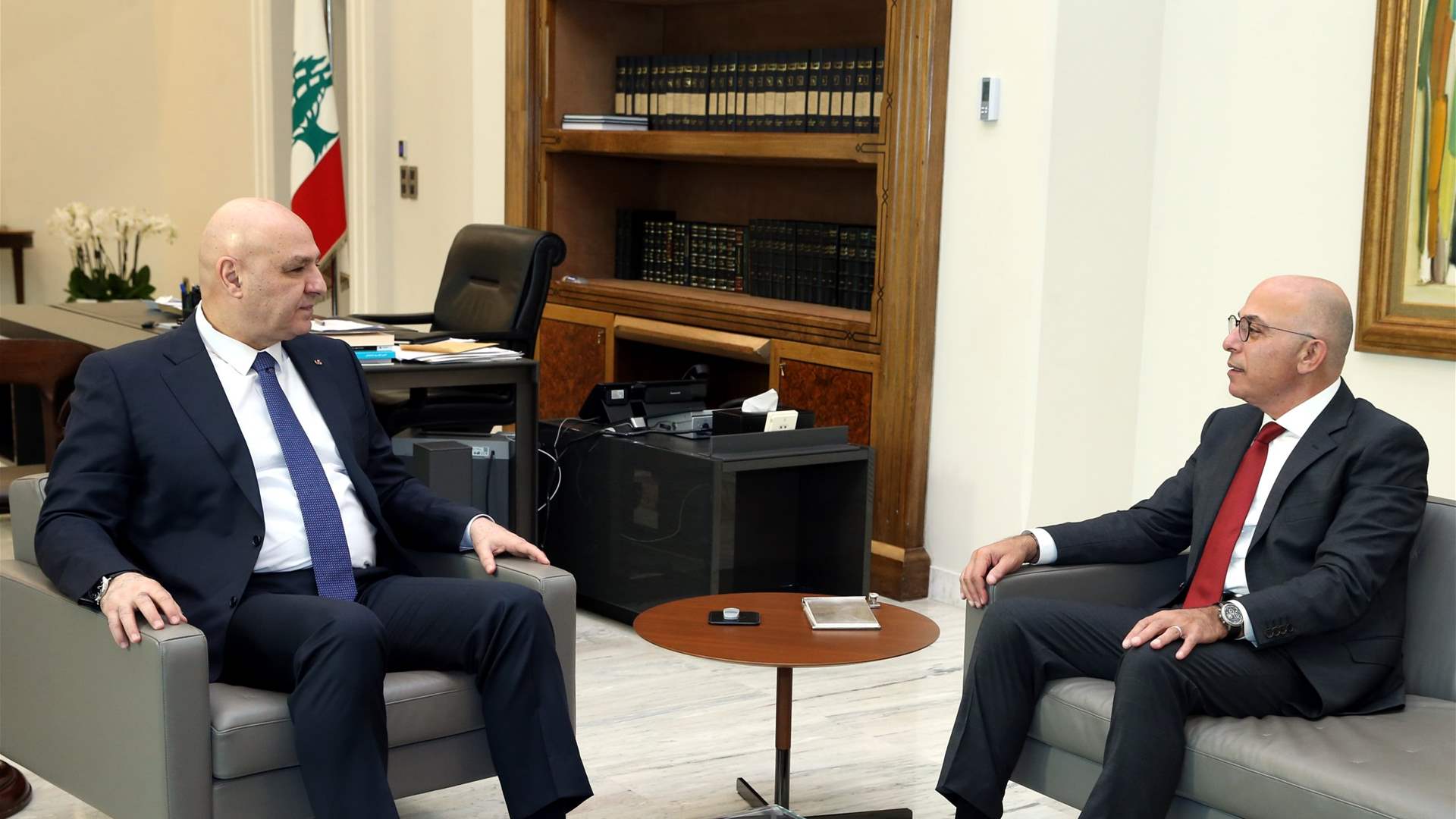 Lebanon&#39;s President Aoun discusses upcoming UAE visit with Lebanese Ambassador Fouad Dandan