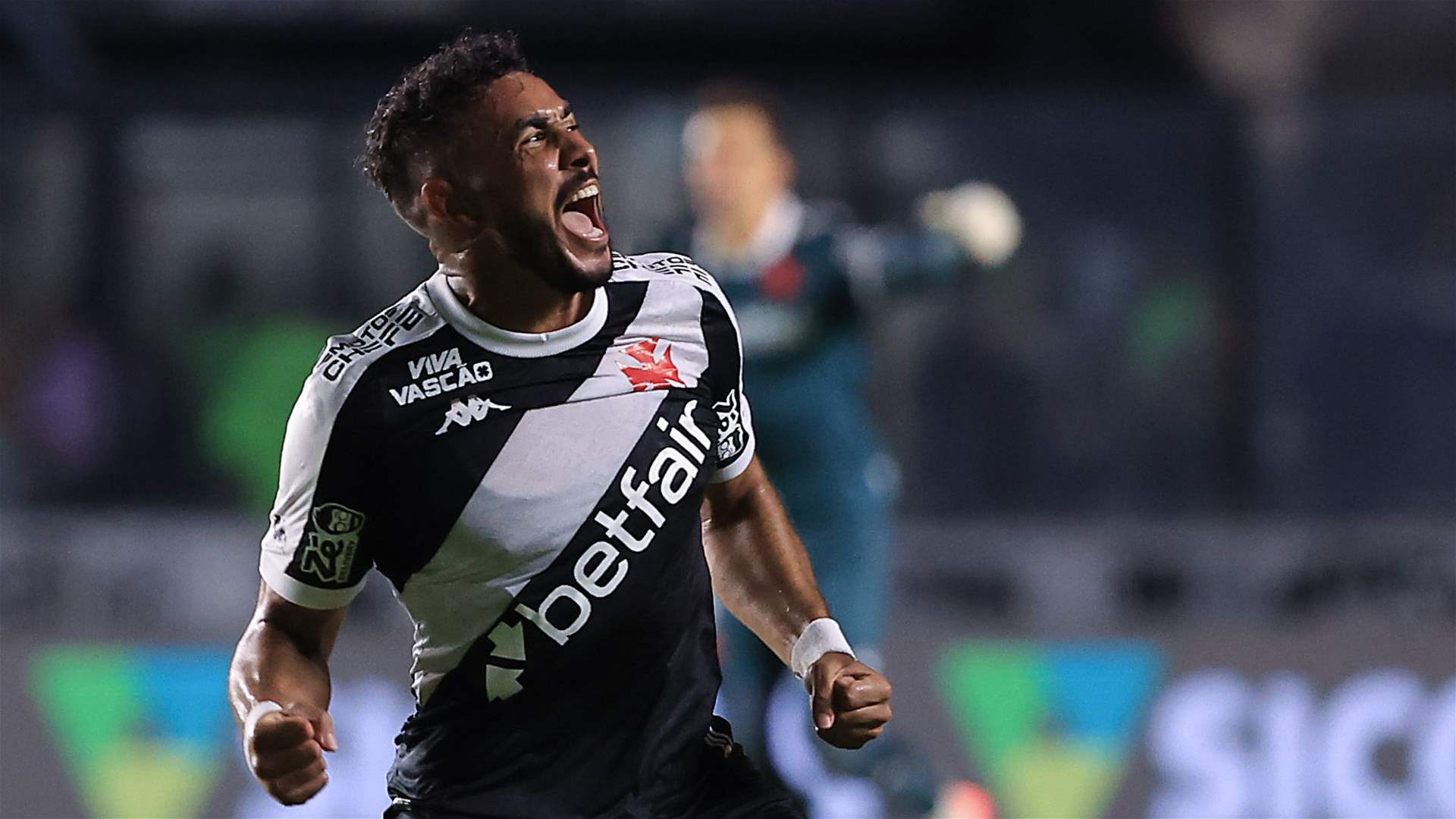 اتهامات صادمة تلاحق اللاعب الفرنسي ديميتري باييت... إليكم التفاصيل!