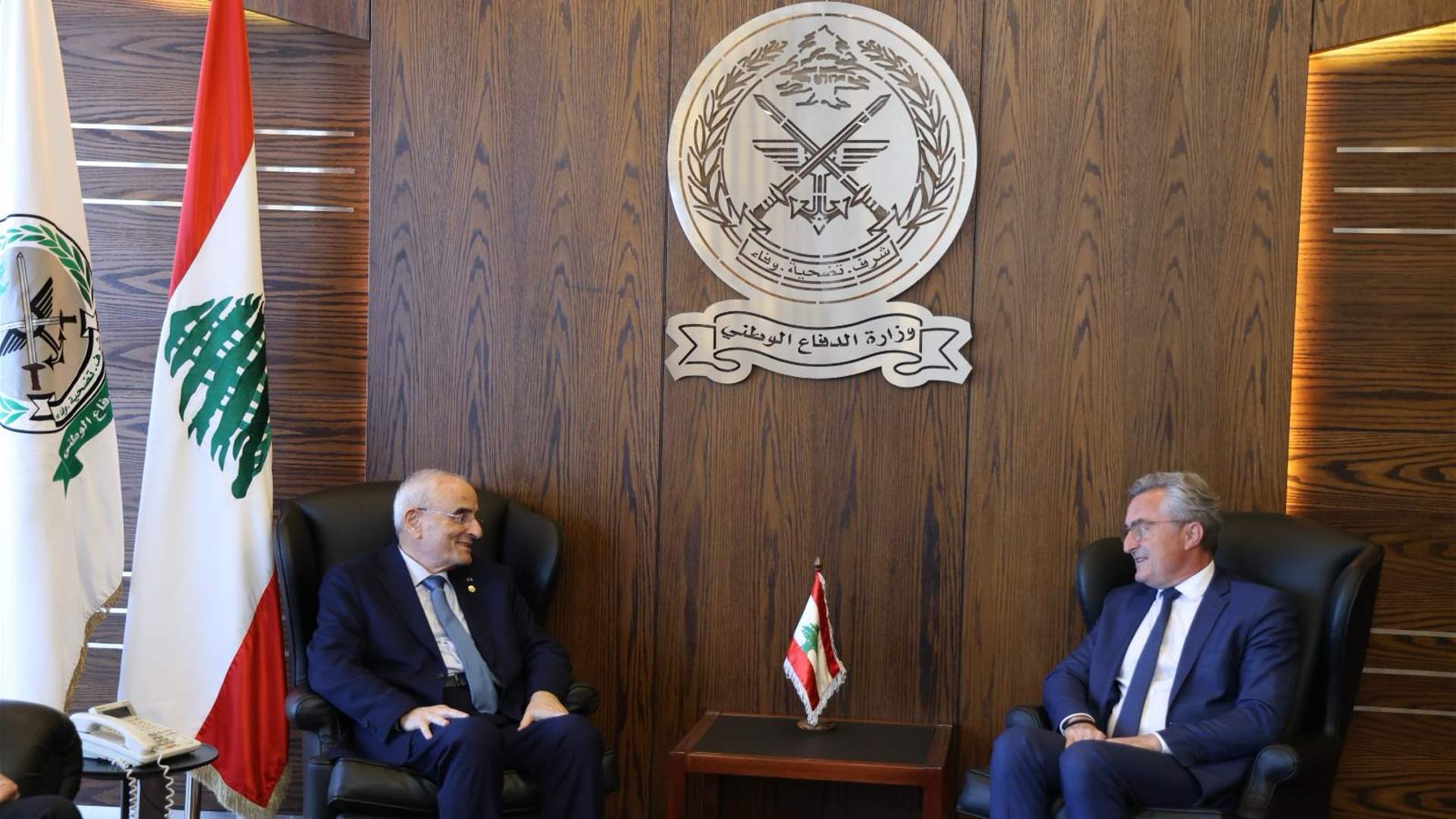 بحث في وزارة الدفاع في سبل تطوير التعاون بين لبنان وفرنسا