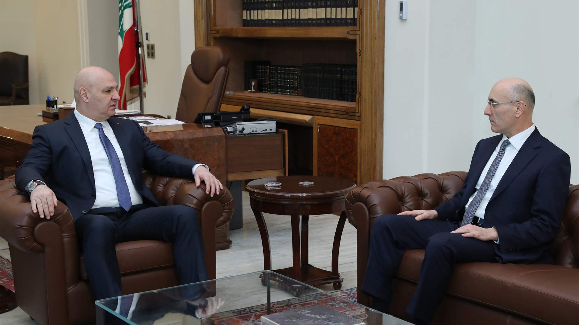 وزير الداخلية والبلديات العميد أحمد الحجار أطلع الرئيس عون قبل جلسة مجلس الوزراء على تحضيرات الوزارة للإنتخابات البلدية والإختيارية التي تبدأ في ٤ أيار المقبل في محافظة جبل لبنان