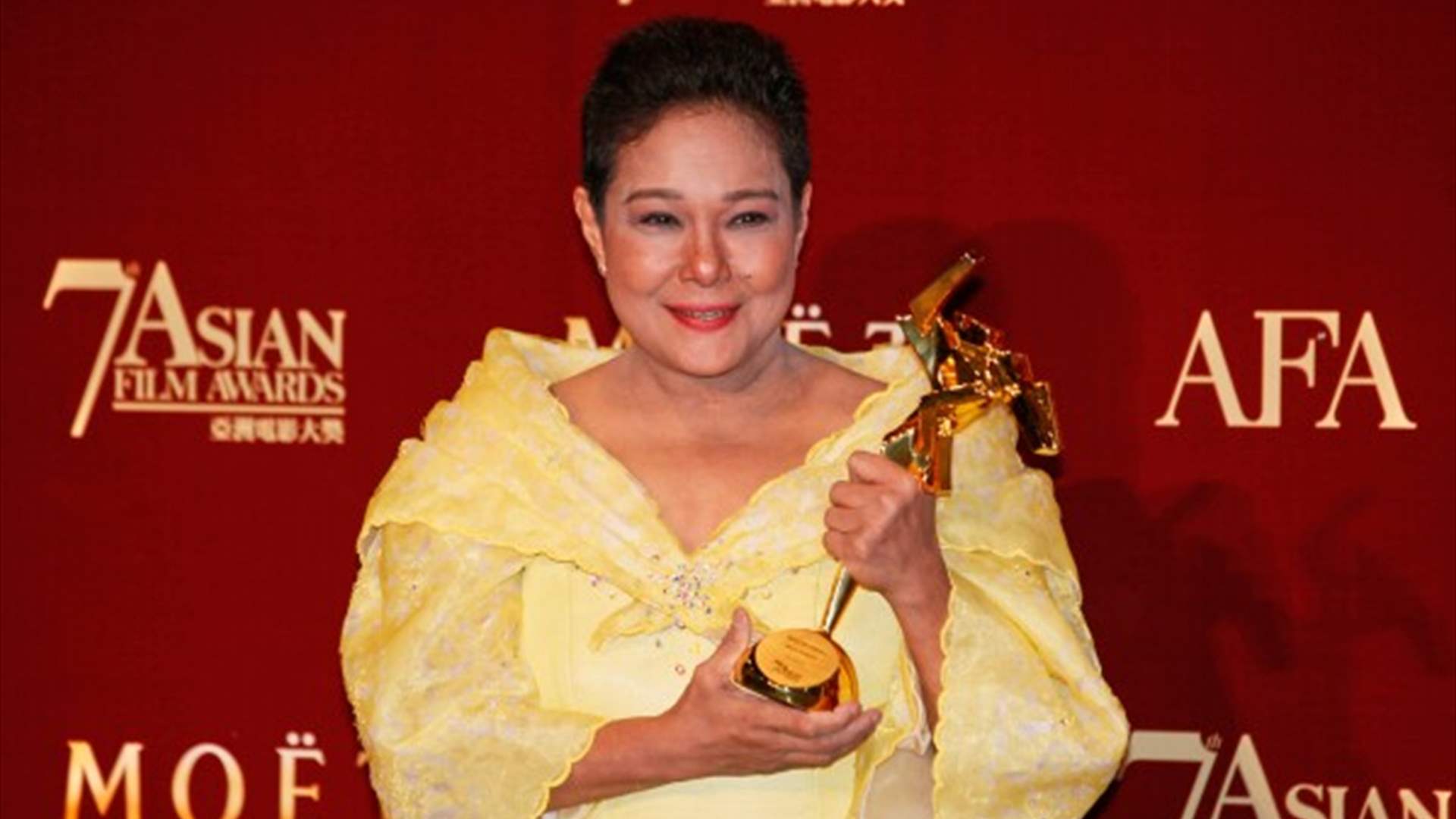 وفاة الممثلة الفيليبينية الشهيرة نورا أونور عن 71 عاما