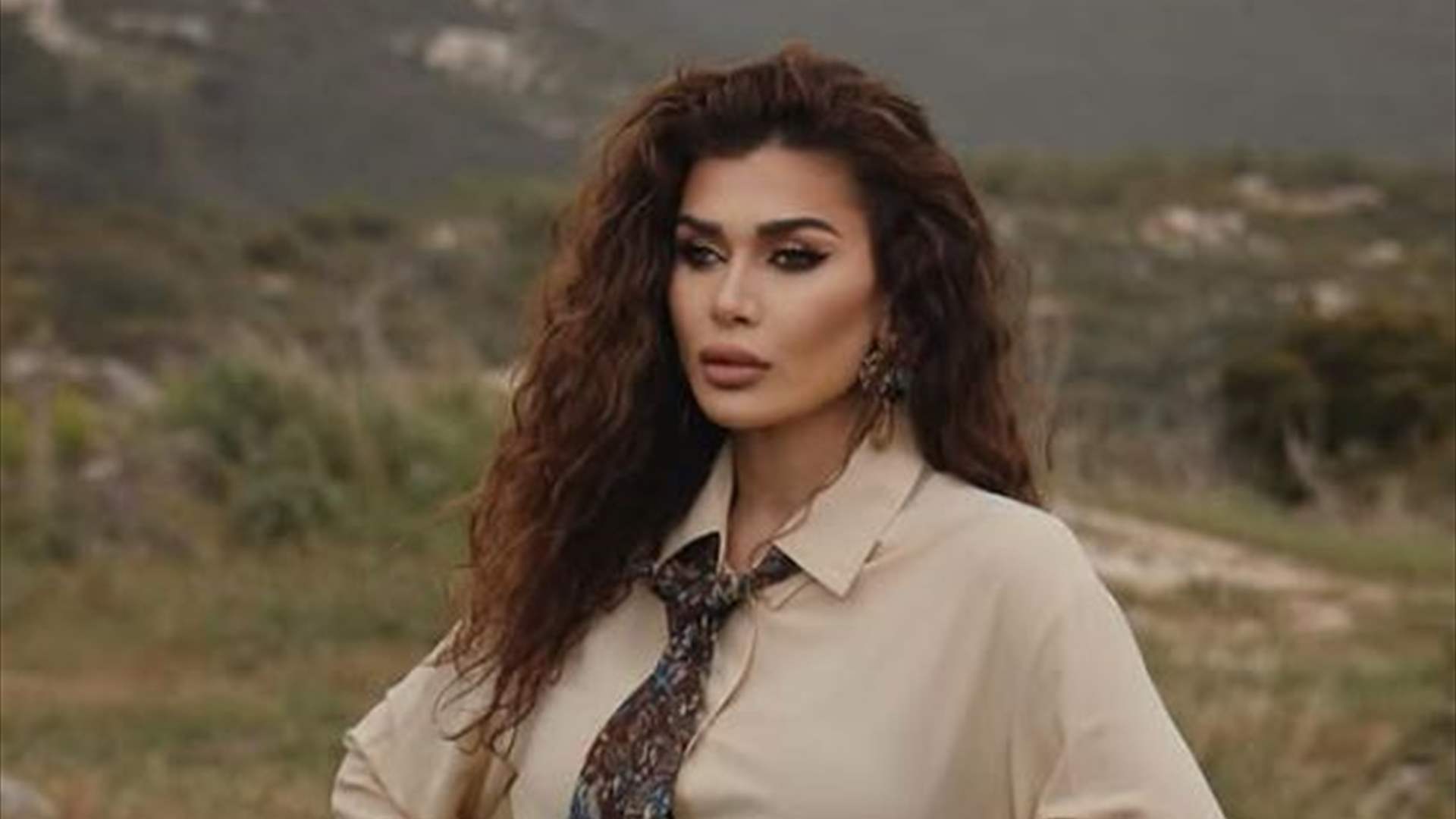 برفقة عائلتها... نادين الراسي تشارك الجمهور تحضيراتها لعيد الفصح (فيديو)