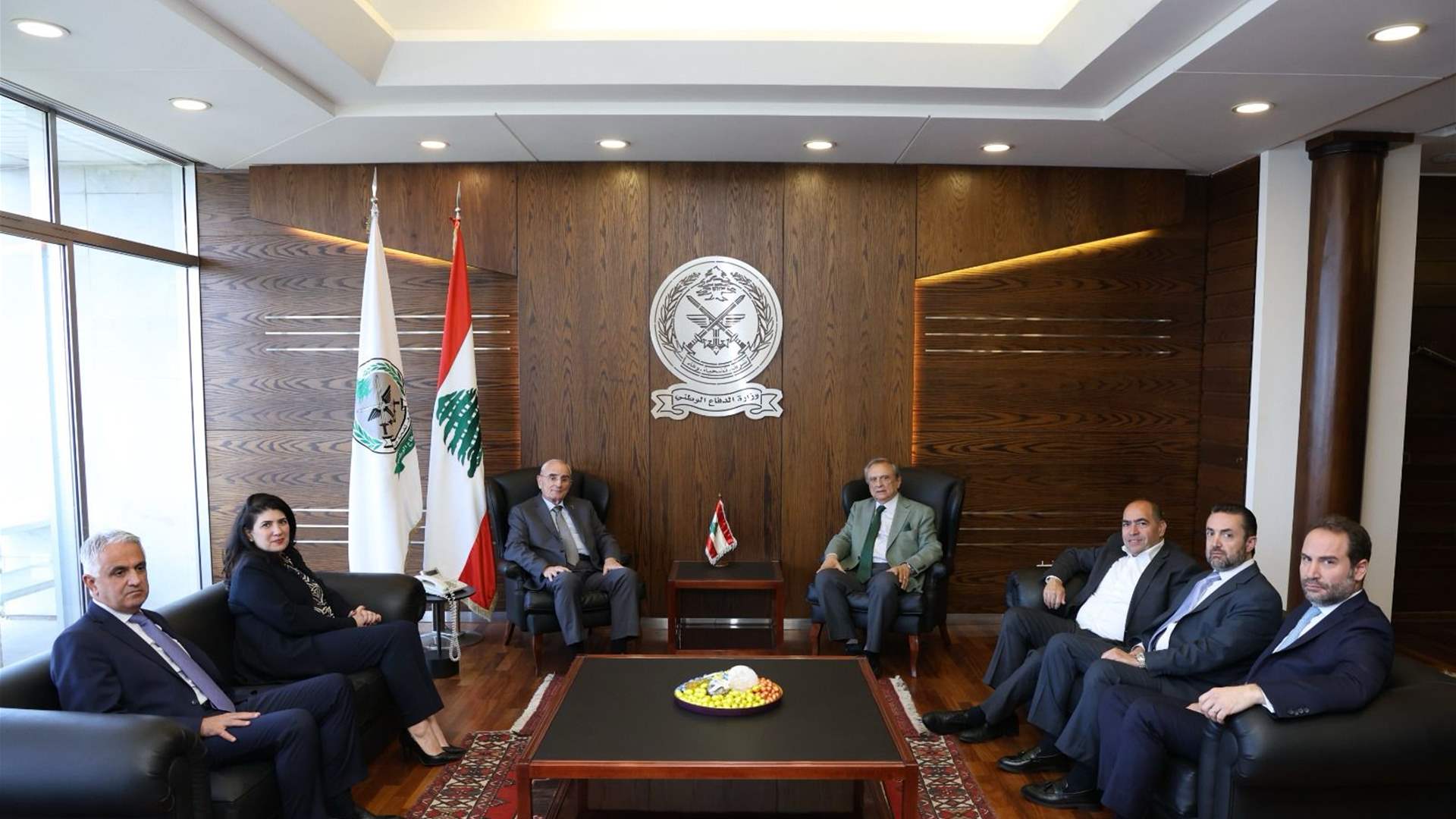 وزير الدفاع اطّلع من حبيب على مشاريع مصرف الاسكان الهادفة إلى تأمين القروض للبنانيين