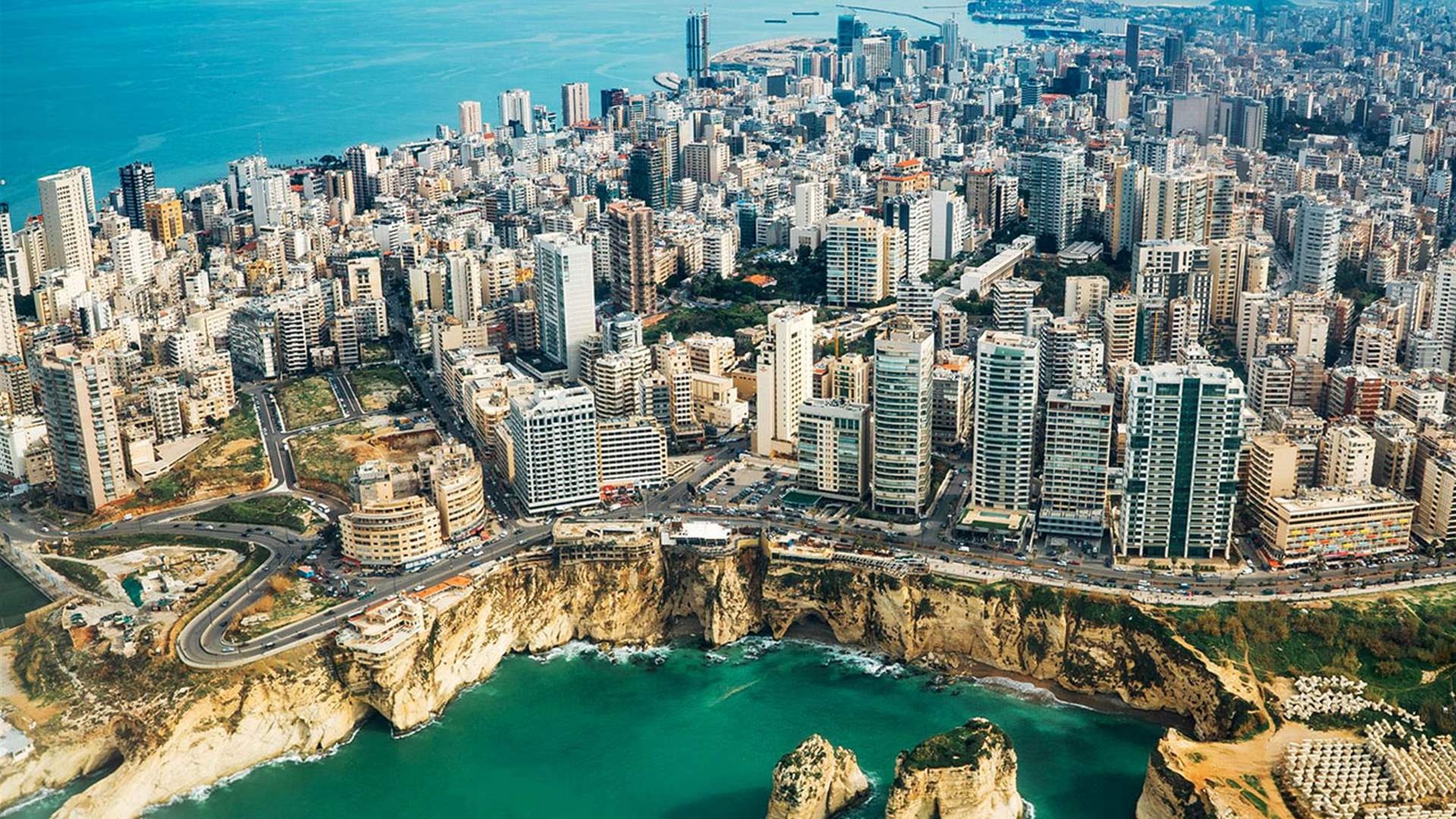 اجتماع للرؤساء السابقين لـ&quot;اتحاد جمعيات العائلات البيروتية&quot; طالب بتعديل قانون البلدية وصلاحيات المحافظ والمجلس البلدي