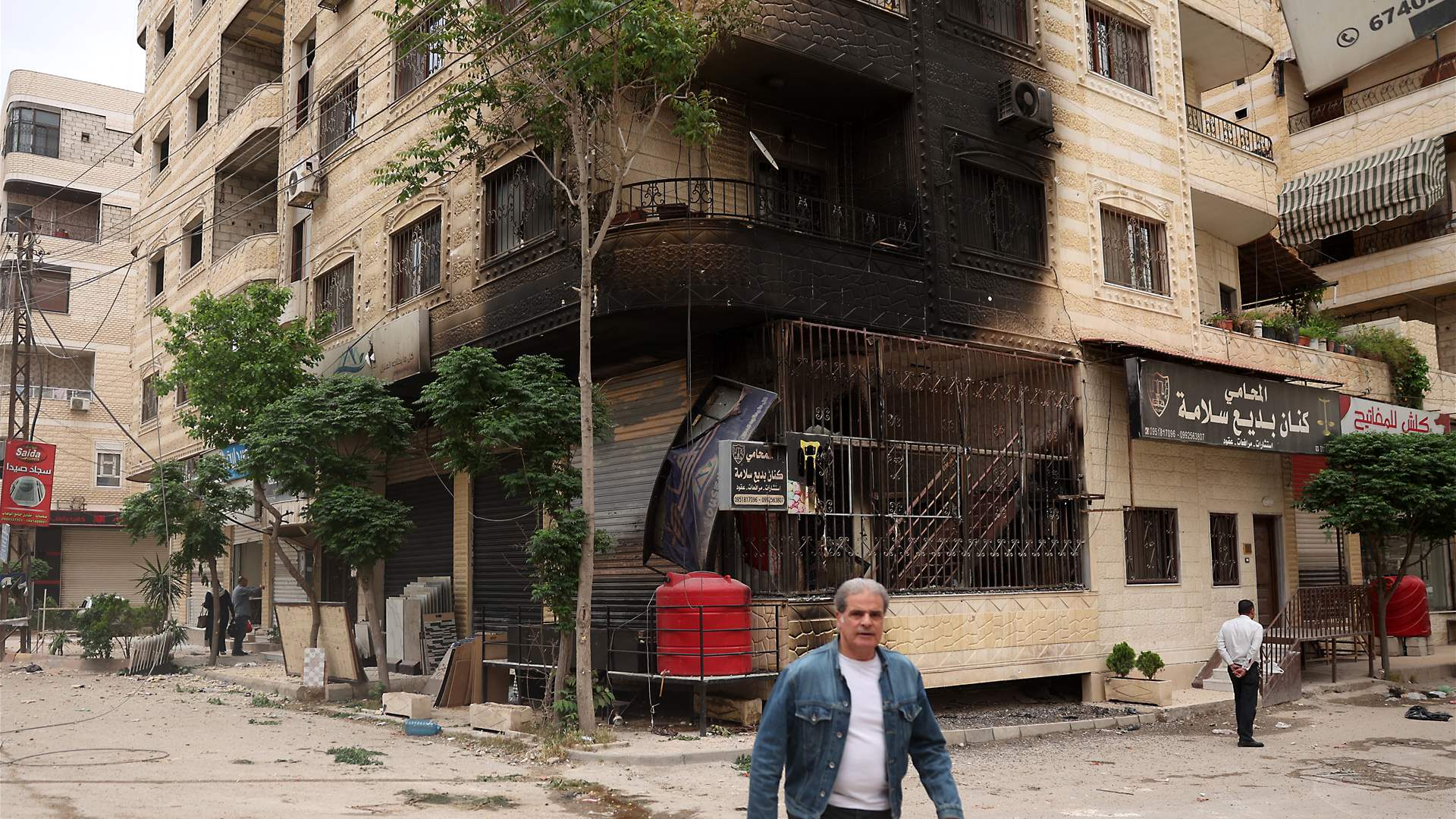 Israeli military says strikes near Damascus presidential palace