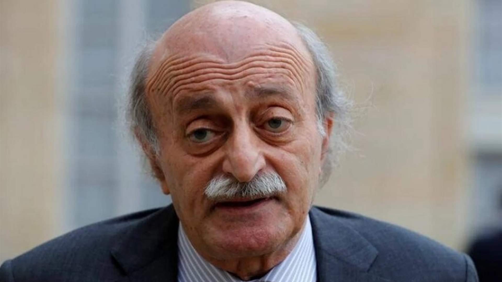 جنبلاط يتلقى إتصالًا من رئيس إقليم كردستان - العراق  