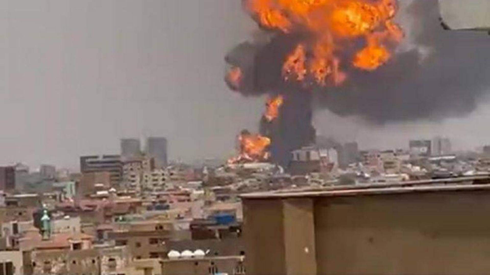 دوي انفجار ضخم في بورتسودان