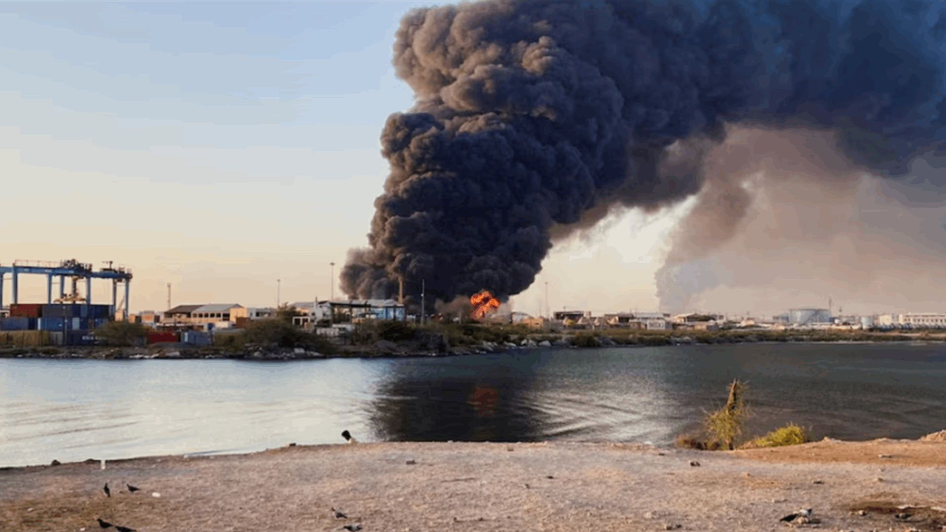 Explosions rock Port Sudan: AFP