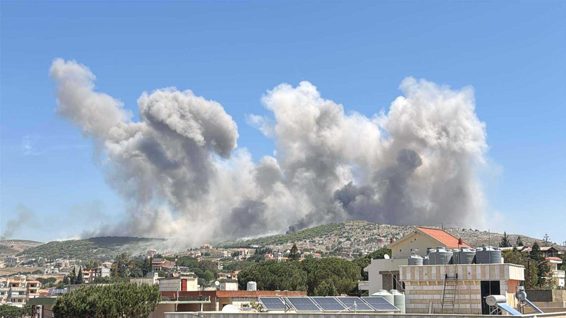 Tension in South Lebanon&#39;s Nabatieh following Israeli strikes on surrounding areas