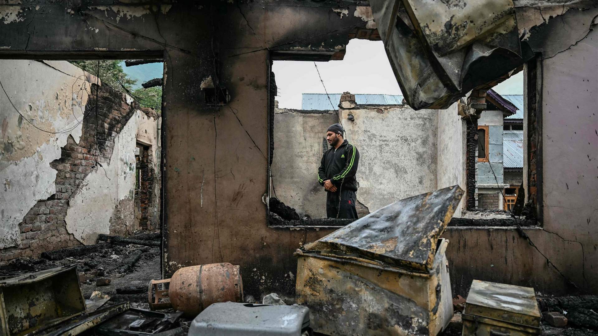 Pakistan&#39;s Kashmir government says 11 killed in India shelling