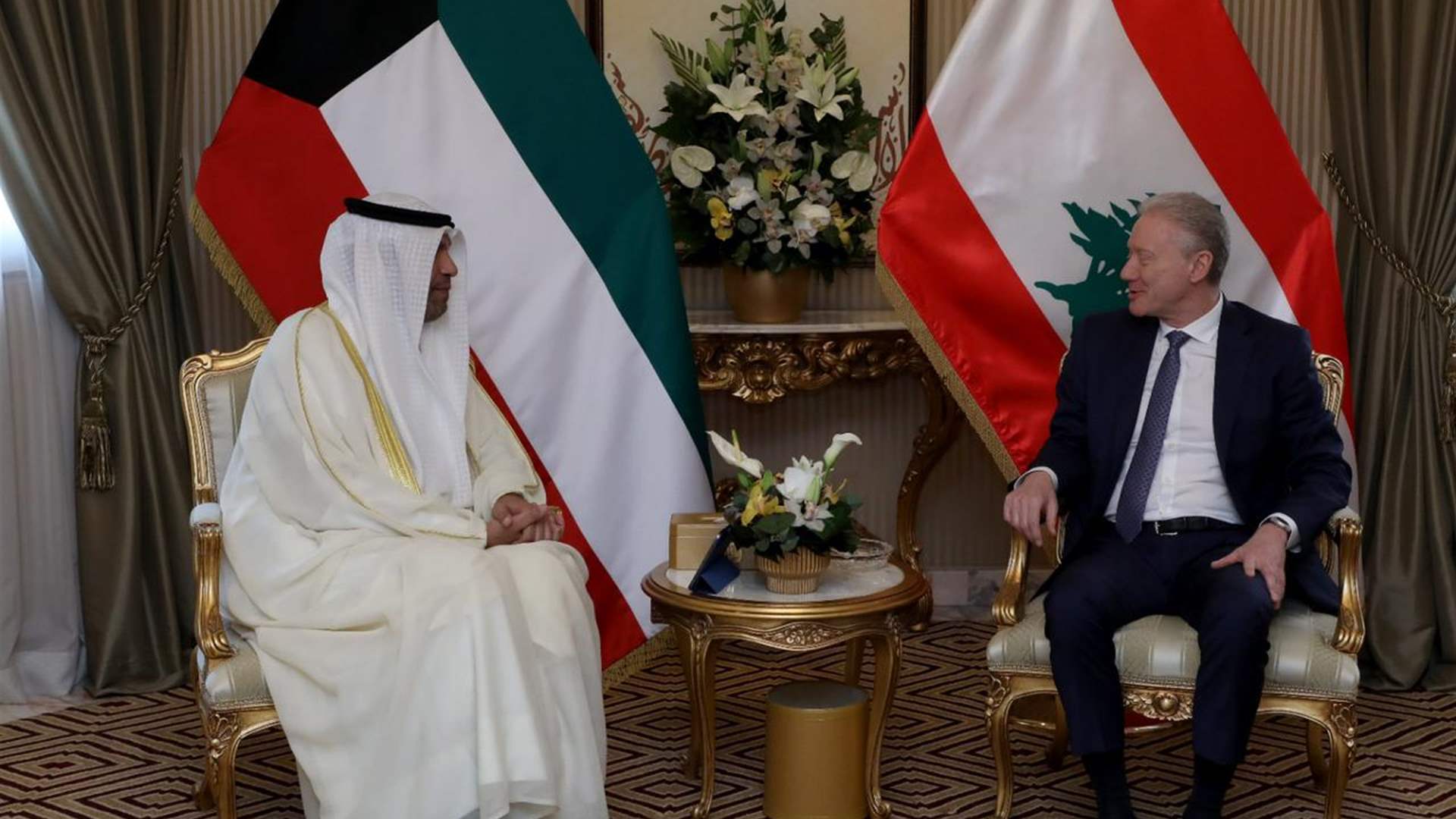 رجي التقى نظيره الكويتي ودعا الكويتيين الى العودة الى لبنان للسياحة والاستثمار