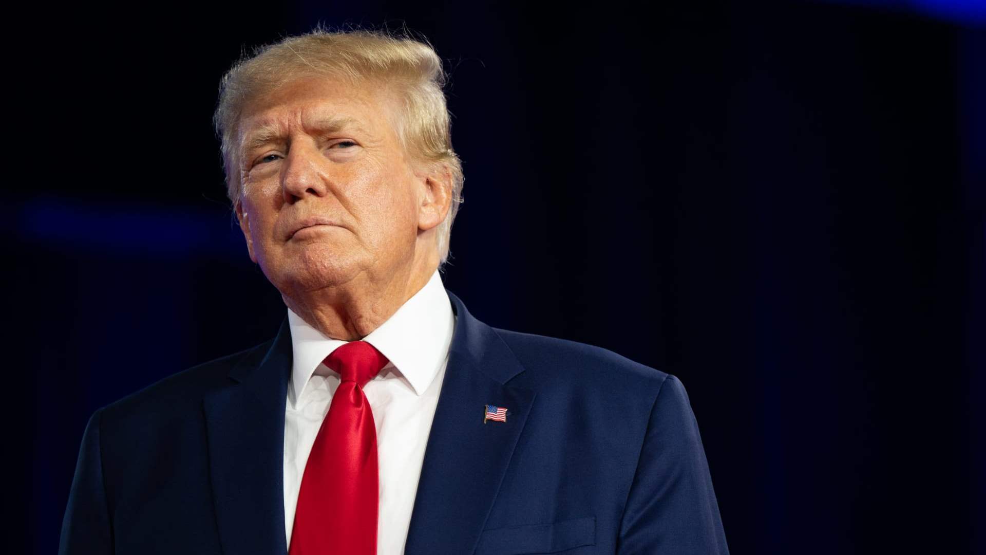 Trump says will speak with Putin by phone Monday on Ukraine