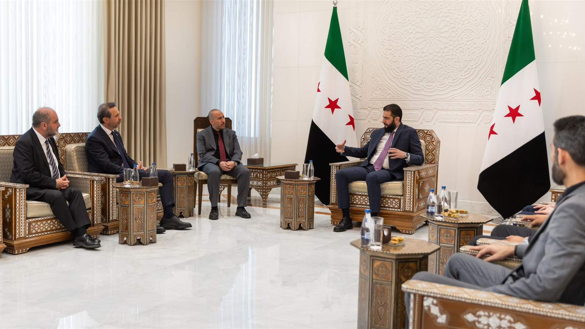 بحث في سبل تعزيز التعاون الثنائيّ بين سوريا وتركيا