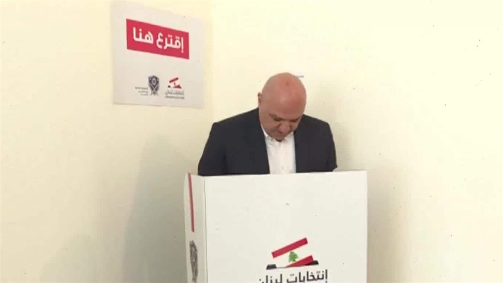 الرئيس عون من بلدته العيشية: 40 سنة كنت أحمي الانتخابات واليوم لأول مرة جئت لأصوت