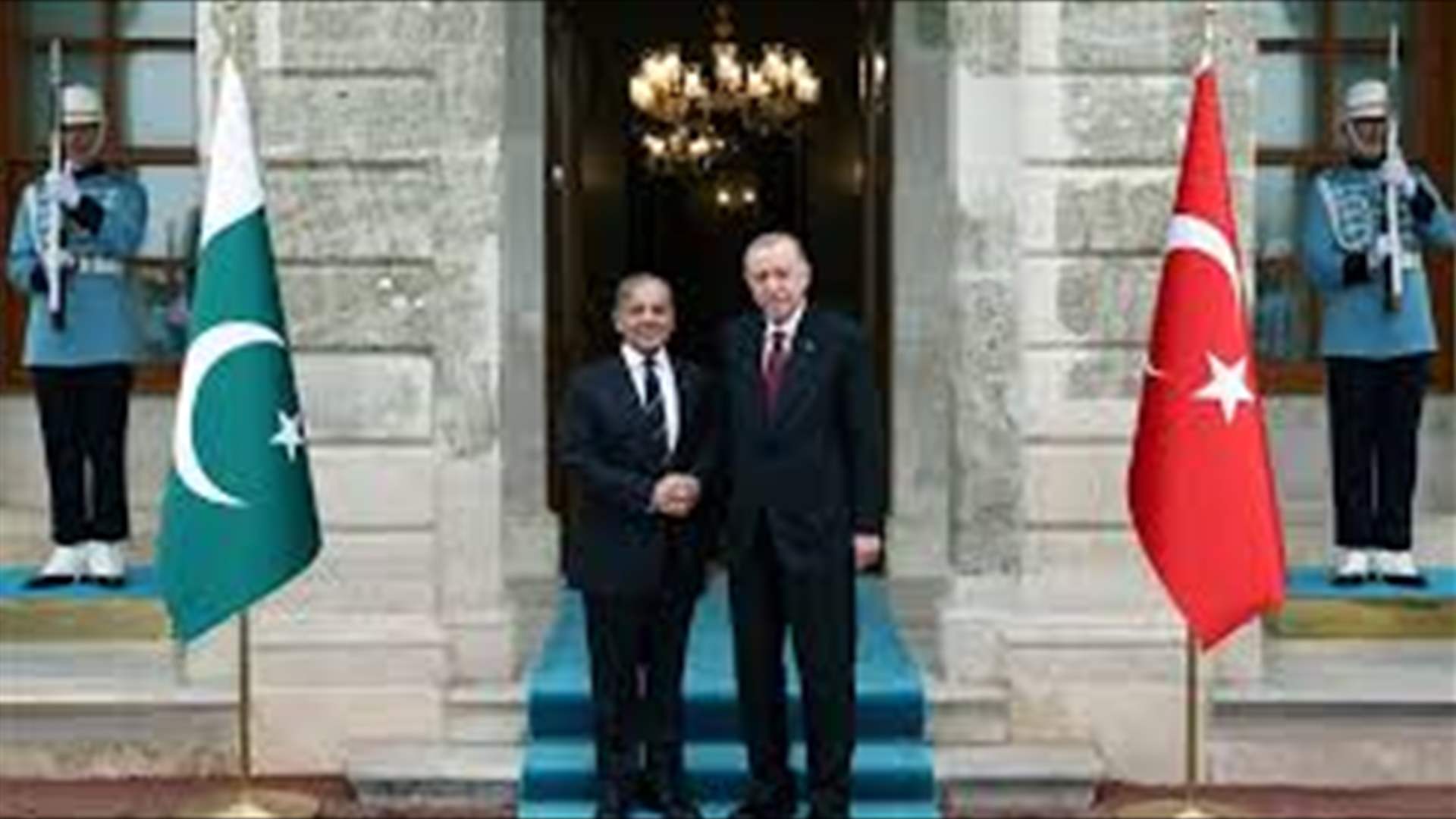 اردوغان يستقبل رئيس الوزراء الباكستاني في اسطنبول