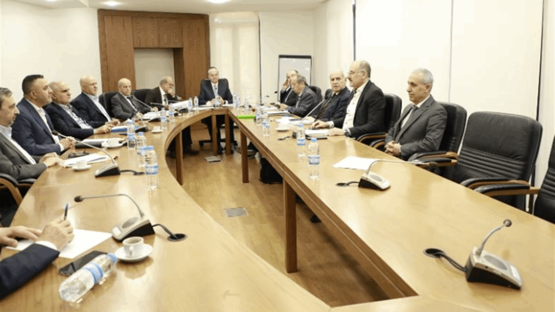 الإدارة والعدل: دمج إقتراحي قانوني الوساطة الإتفاقية والقضائية وإعادة صياغة بعض مشروع قانون تنظيم مزاولة مهنة علوم الأشعة