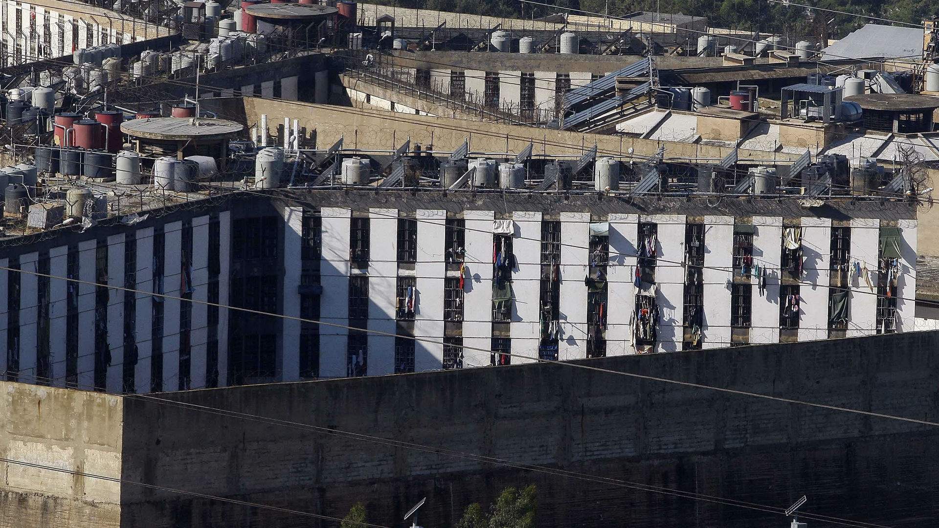 Overcrowded and overlooked: Lebanon&#39;s prisons at breaking point