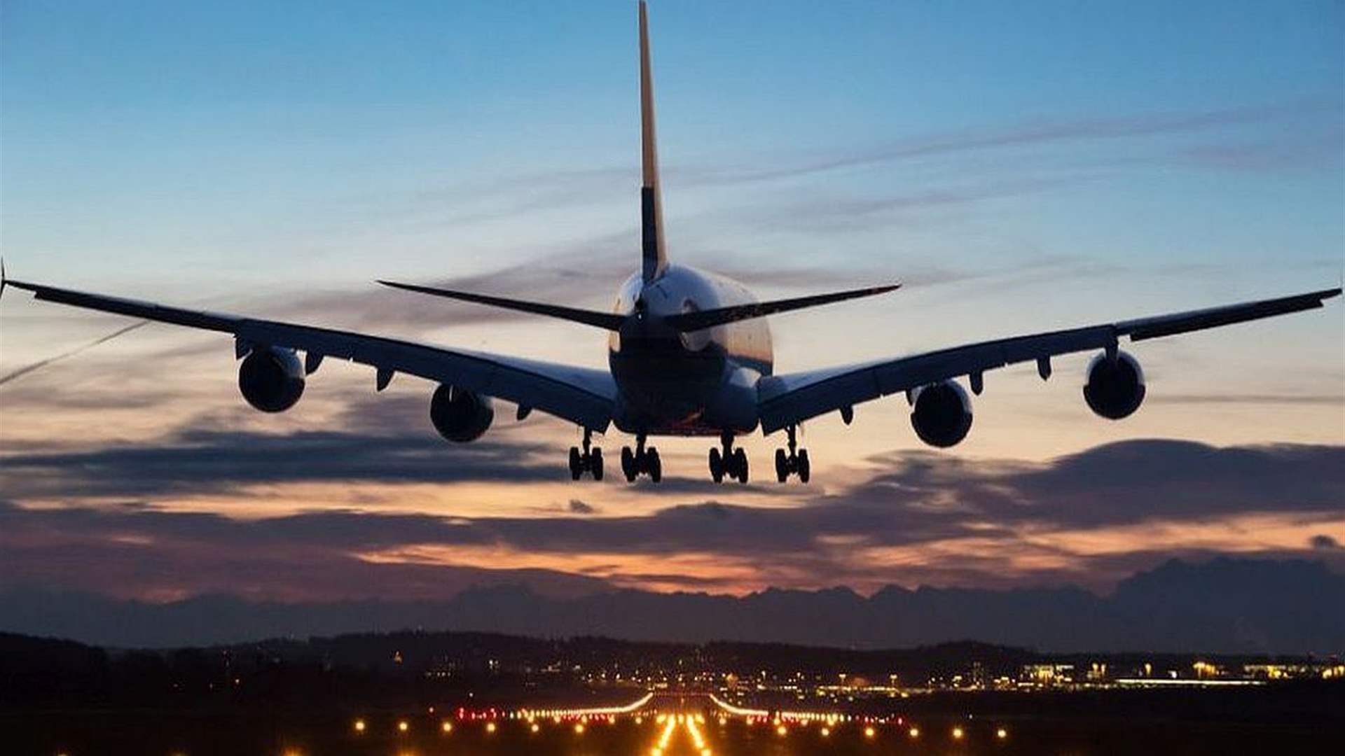 الكويت: طائرة تهبط اضطرارياً بعد بلاغ عن قنبلة