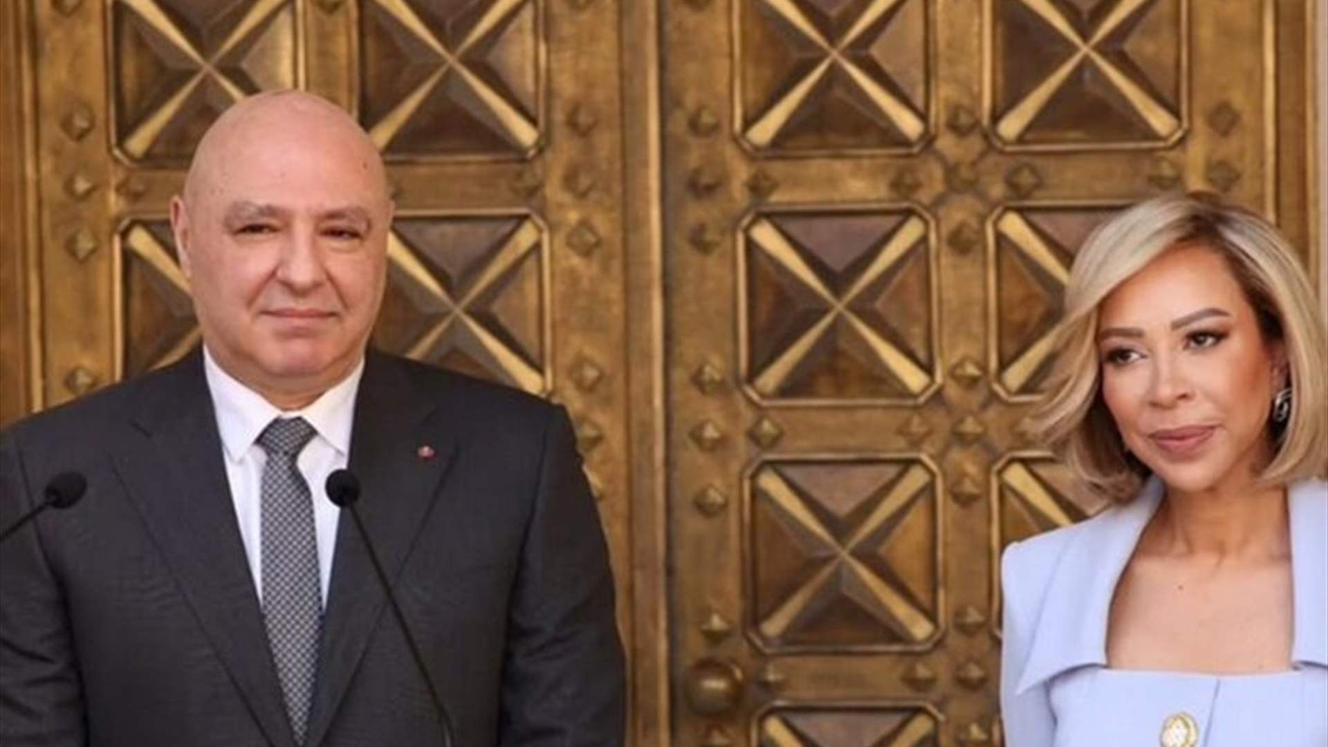 الرئيس عون واللبنانية الأولى وصلا إلى قاعدة تشامبينو في روما... ومقابلة خاصة مع البابا لاوون غدًا 