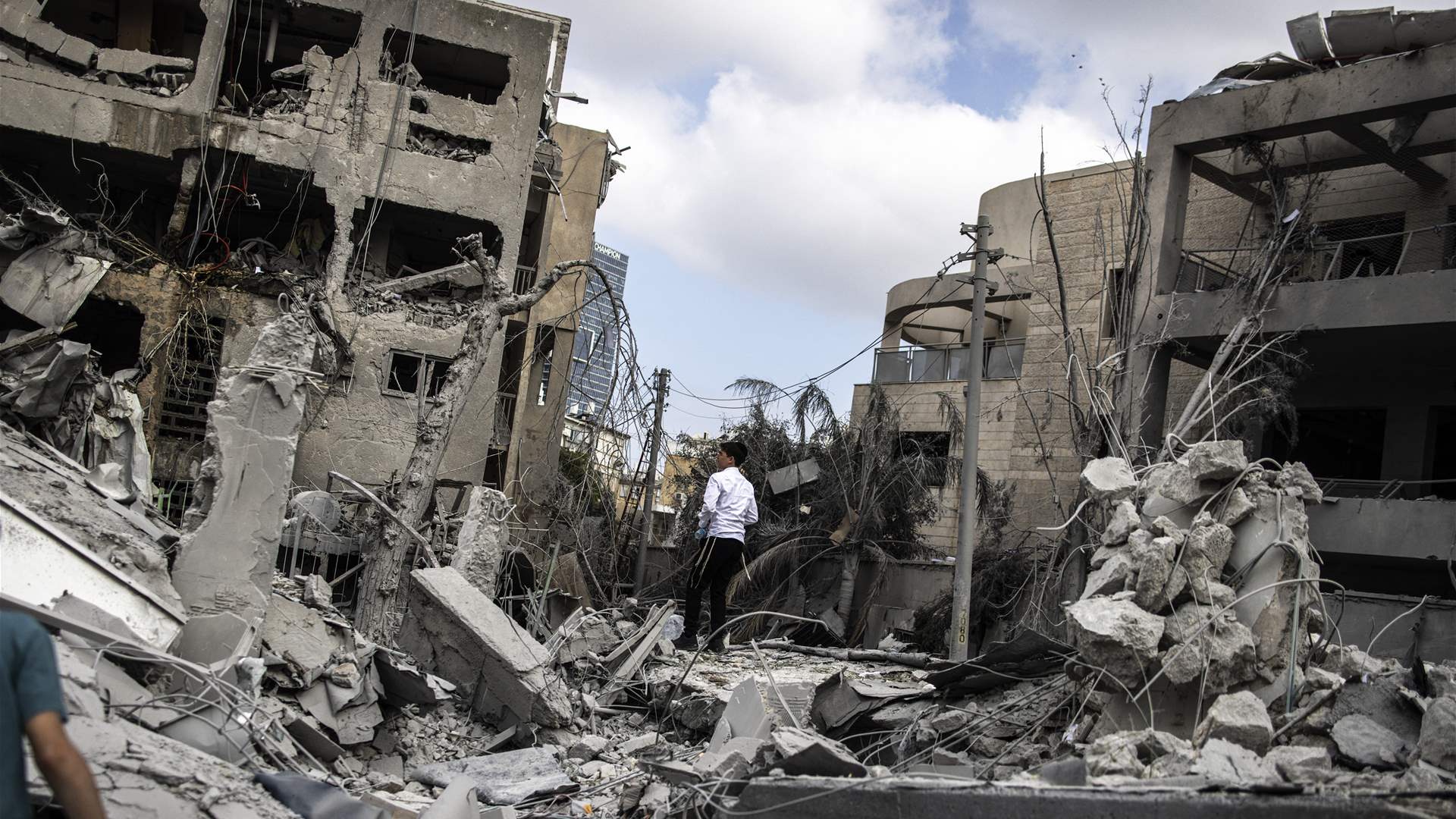 Iran says &#39;successfully&#39; struck Israel