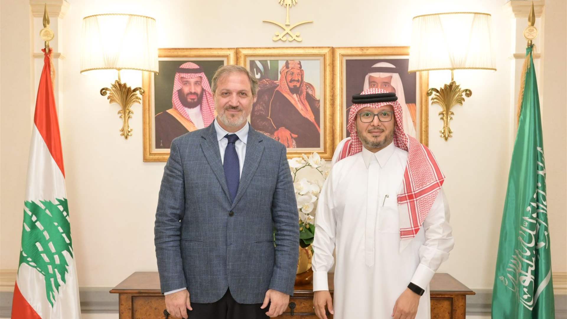 الأوضاع الراهنة بين السفير السعودي ورئيس بلدية بيروت  