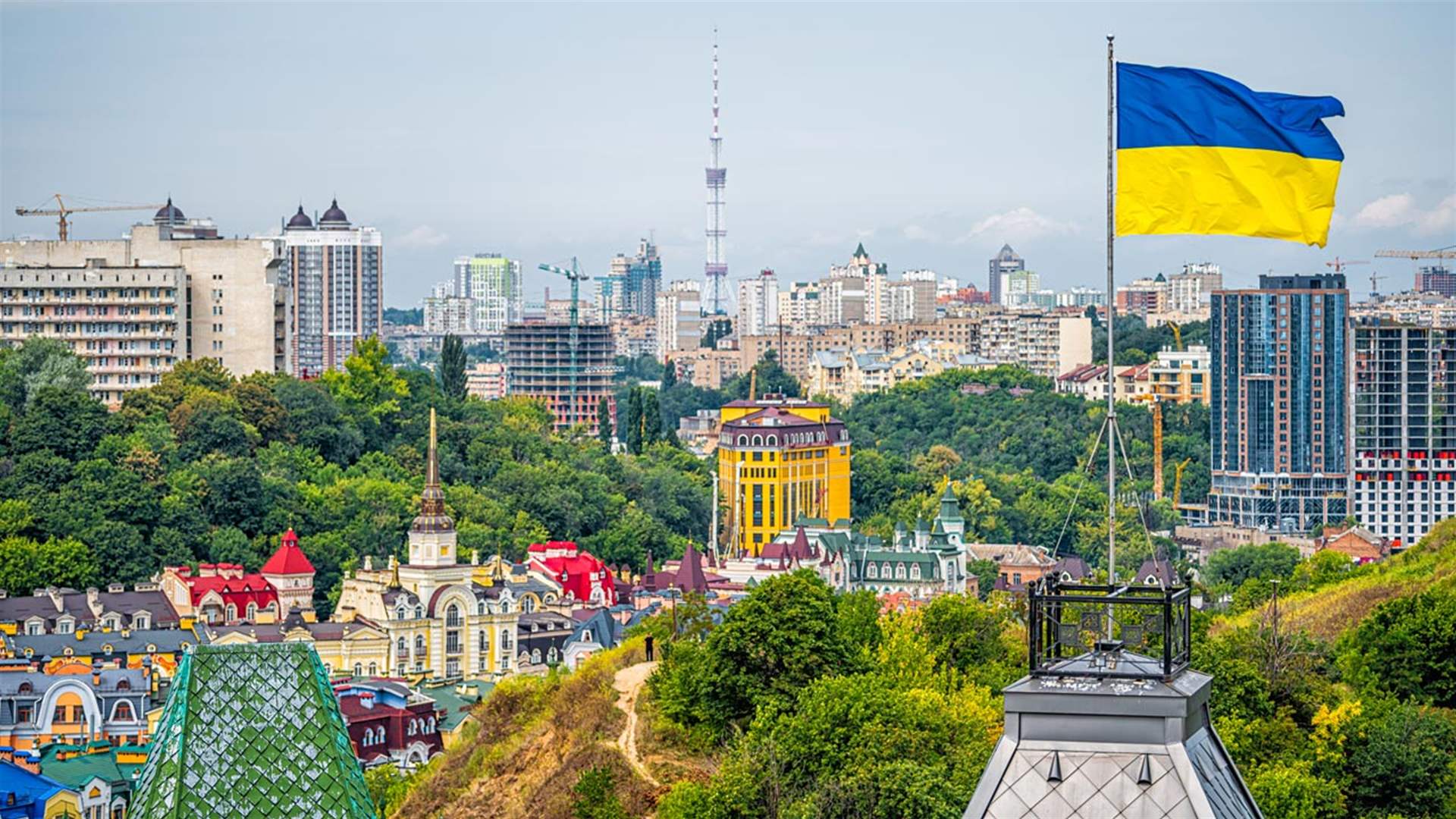 Ukraine urges its citizens to leave Israel and Iran