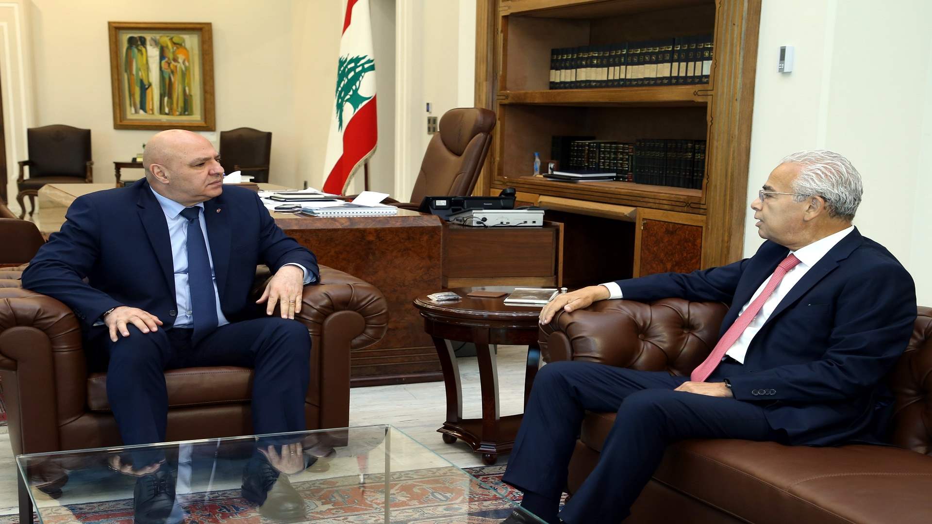الرئيس عون اطّلع من النائب غسان سكاف على أجواء جولته في الولايات المتحدة الأميركية حيث أكّد سكاف وجود توافق مع رئيس الجمهورية على ضرورة تحييد لبنان عما يلفّ المنطقة