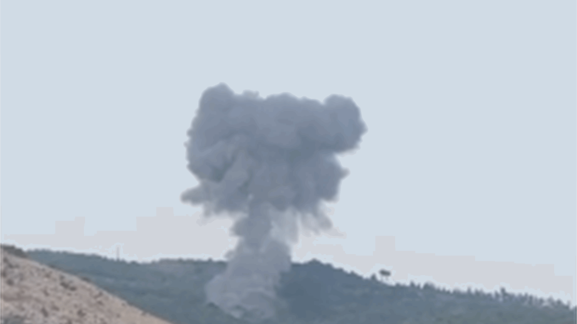 Israeli airstrikes target multiple forested and mountainous areas north of Litani River—Video