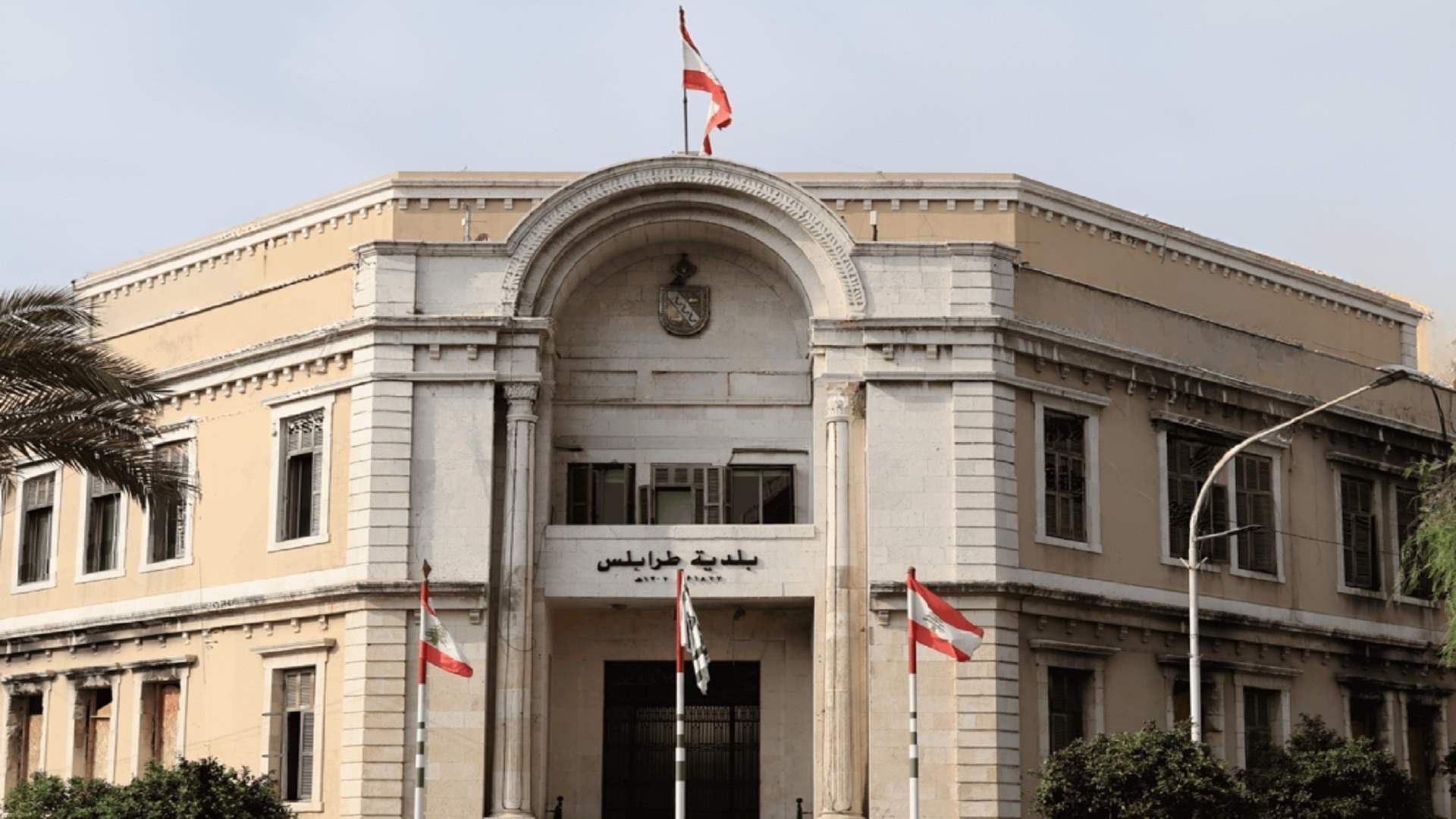 بلدية طرابلس ادعت ضد مجهول بجرم افتعال حريق في مكب النفايات وطالبت بإقفال البور غير المرخصة