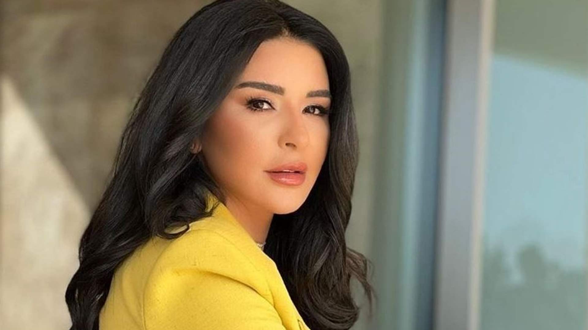 ماغي بو غصن في إطلالة شبابية وجذابة... هكذا بدت! (صور)