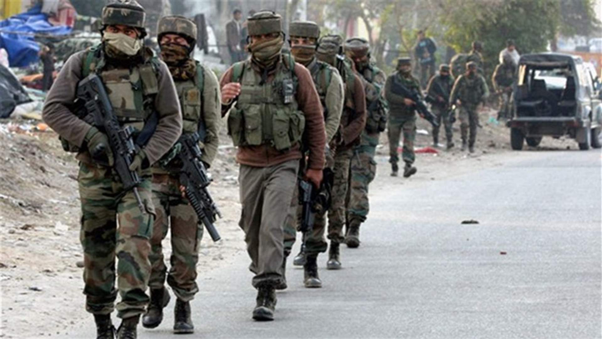 الجيش الباكستاني يقول إنه قتل 30 مسلحا كانوا يحاولون العبور من أفغانستان