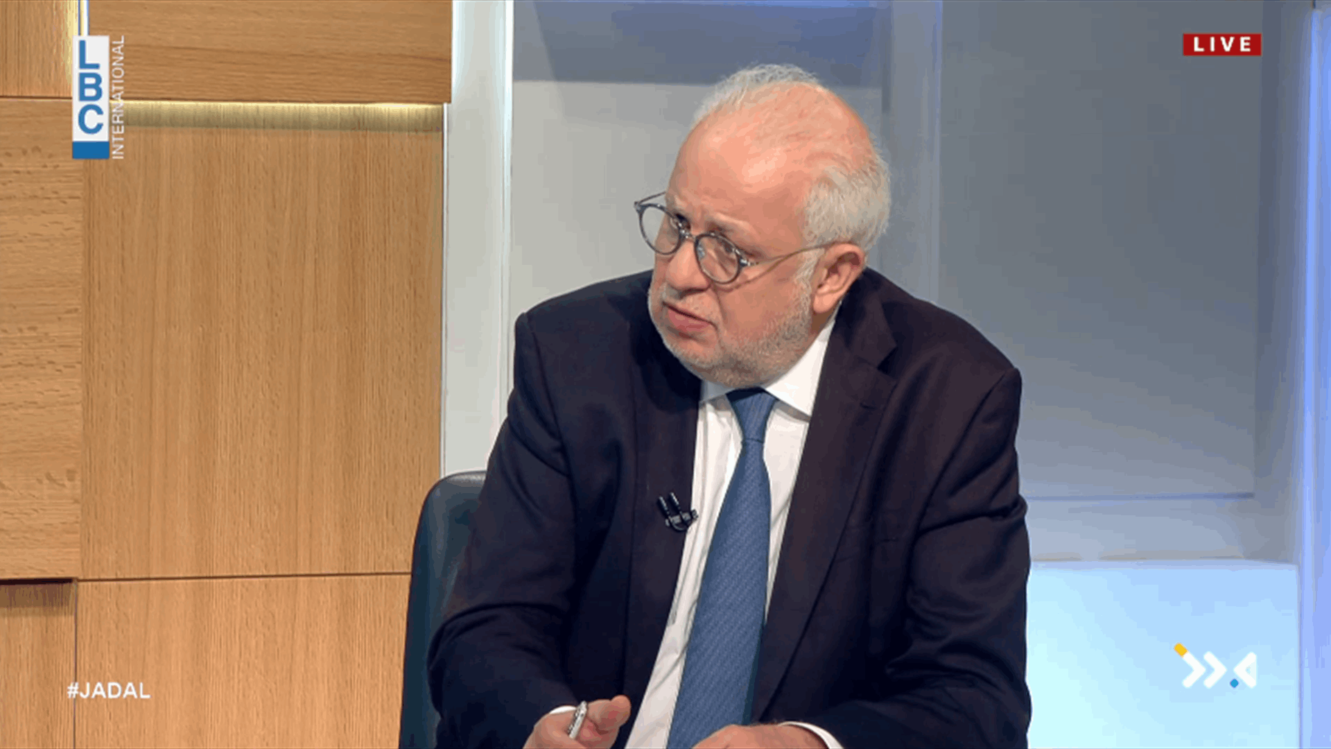 وزير العدل لـ&quot;جدل&quot;: التشكيلات وفق الكفاءة… وليست الأسبوع المقبل كما يُشاع 