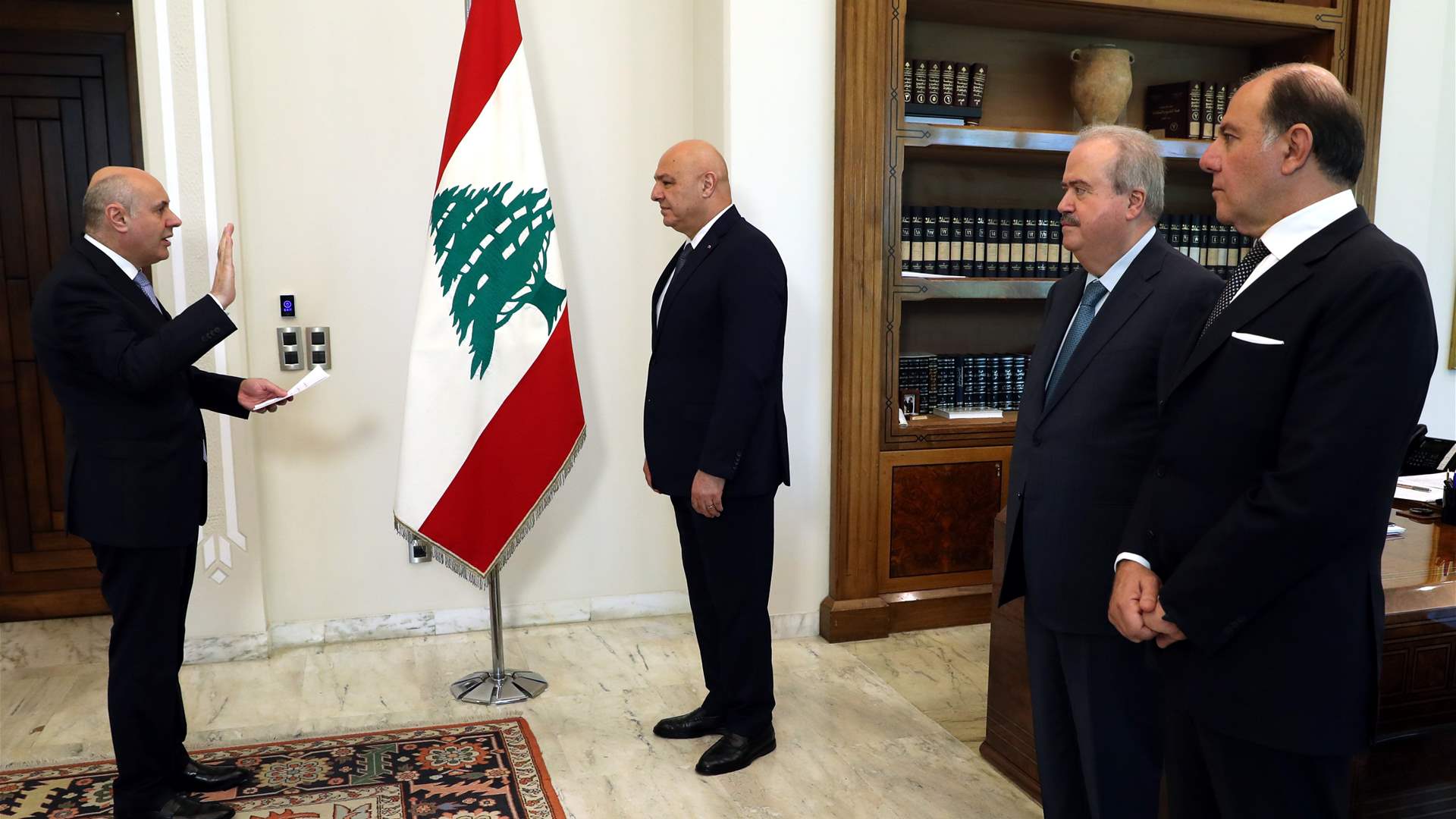 معرواي يقسم اليمين أمام الرئيس جوزاف عون كعضو في المجلس المركزي ومجلس هيئة الأسواق المالية