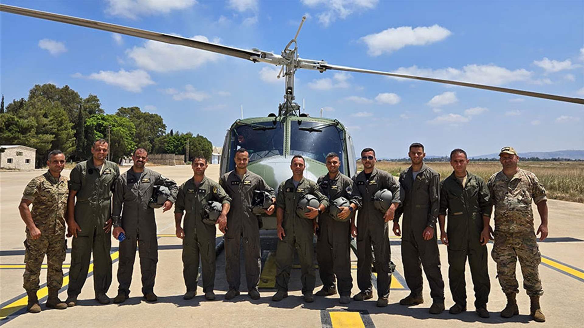 Lebanese Army helicopters return from firefighting mission in Syria&#39;s Latakia countryside