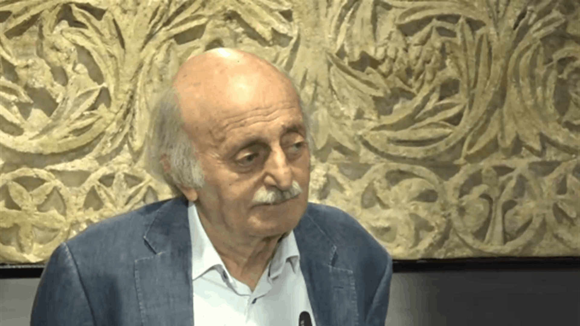 Walid Jumblatt reaffirms Syria&#39;s unity, says Israeli threats cannot continue indefinitely