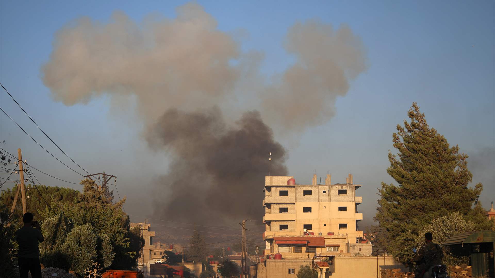 Israel says Syria strikes &#39;a clear warning to the Syrian regime&#39;