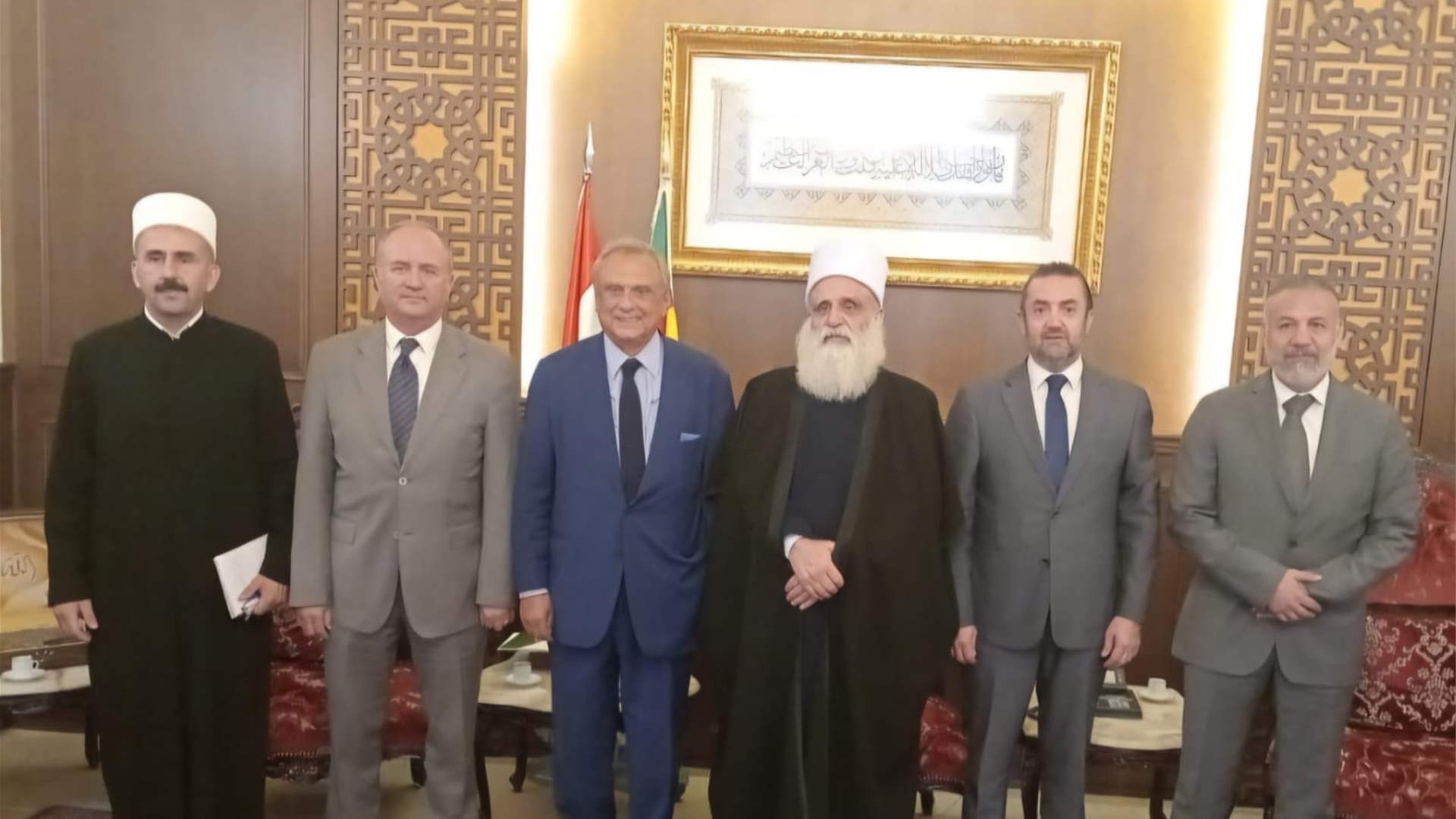 حبيب يستكمل جولته على الفاعليات الروحيّة بلقاء الشيخ أبي المنى