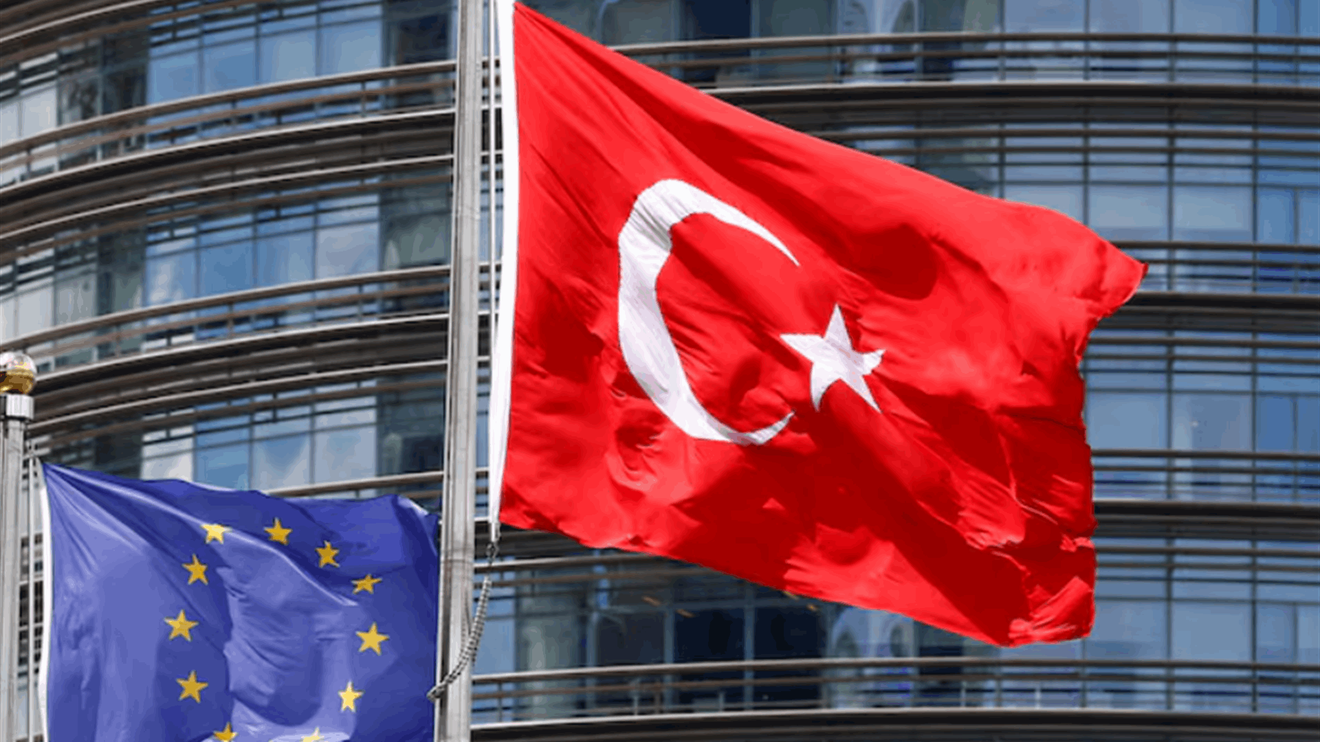 EU eases Schengen visa rules for Turks; envoy urges further moves