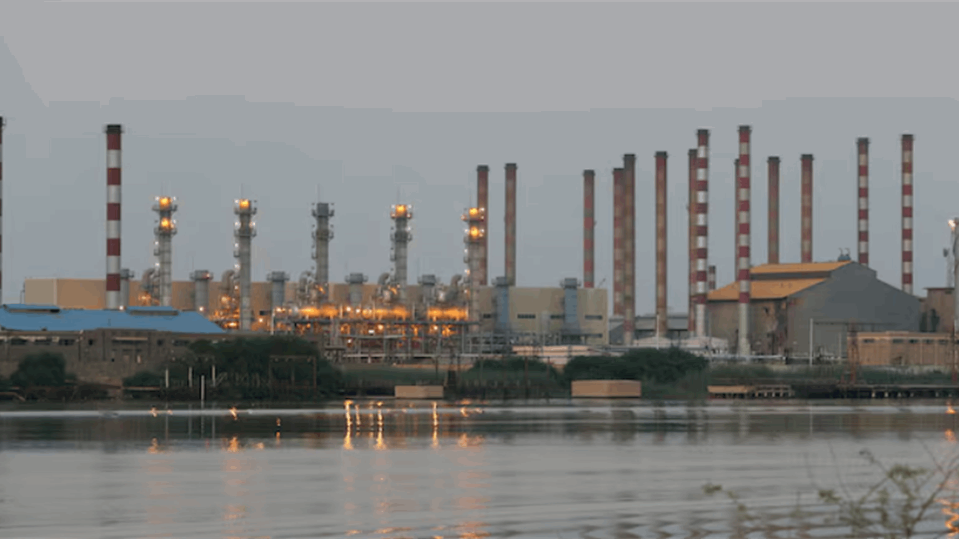 Fire at Iran&#39;s Abadan refinery contained, one dead