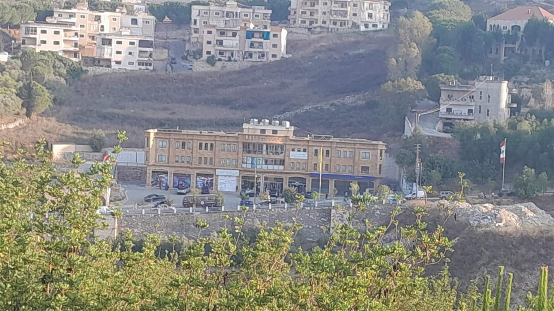 Israeli strike targets vehicle near Tebnine Governmental Hospital