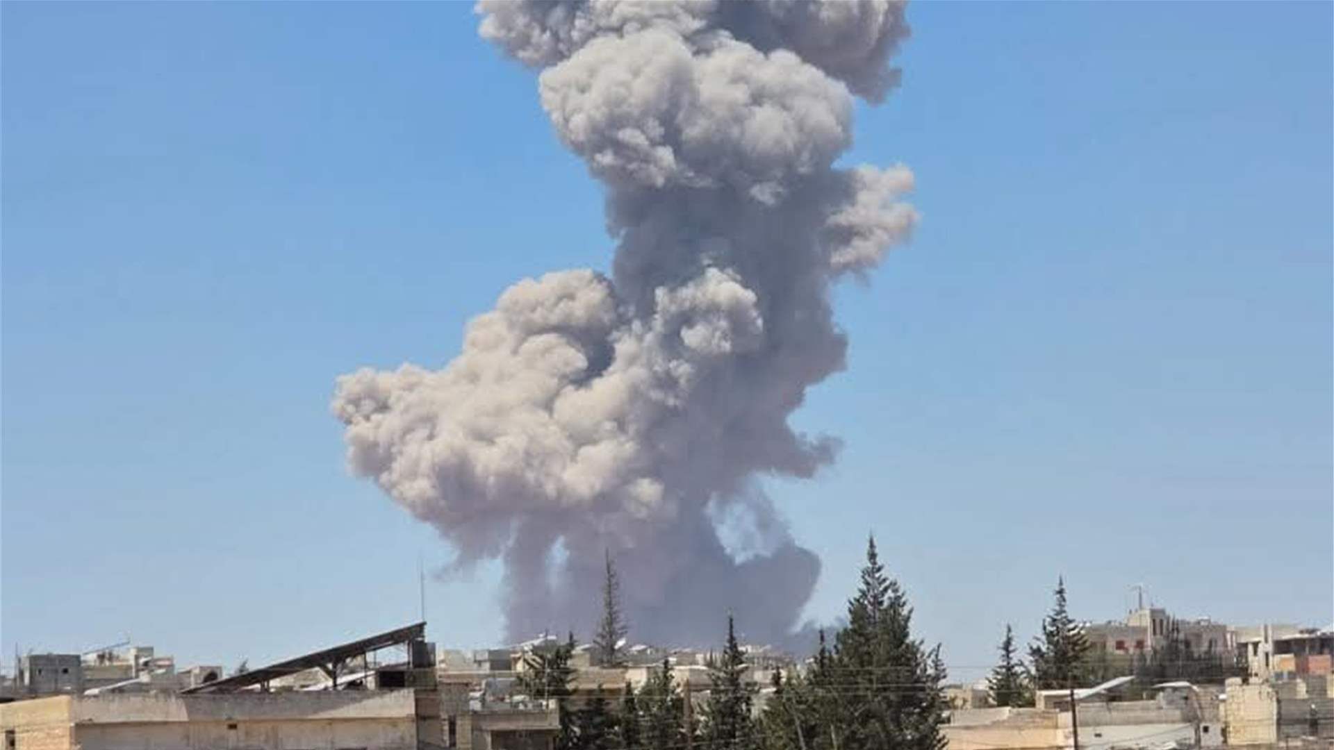 Explosion in Syria&#39;s Idlib kills civilians, Al Ekhbariah TV reports