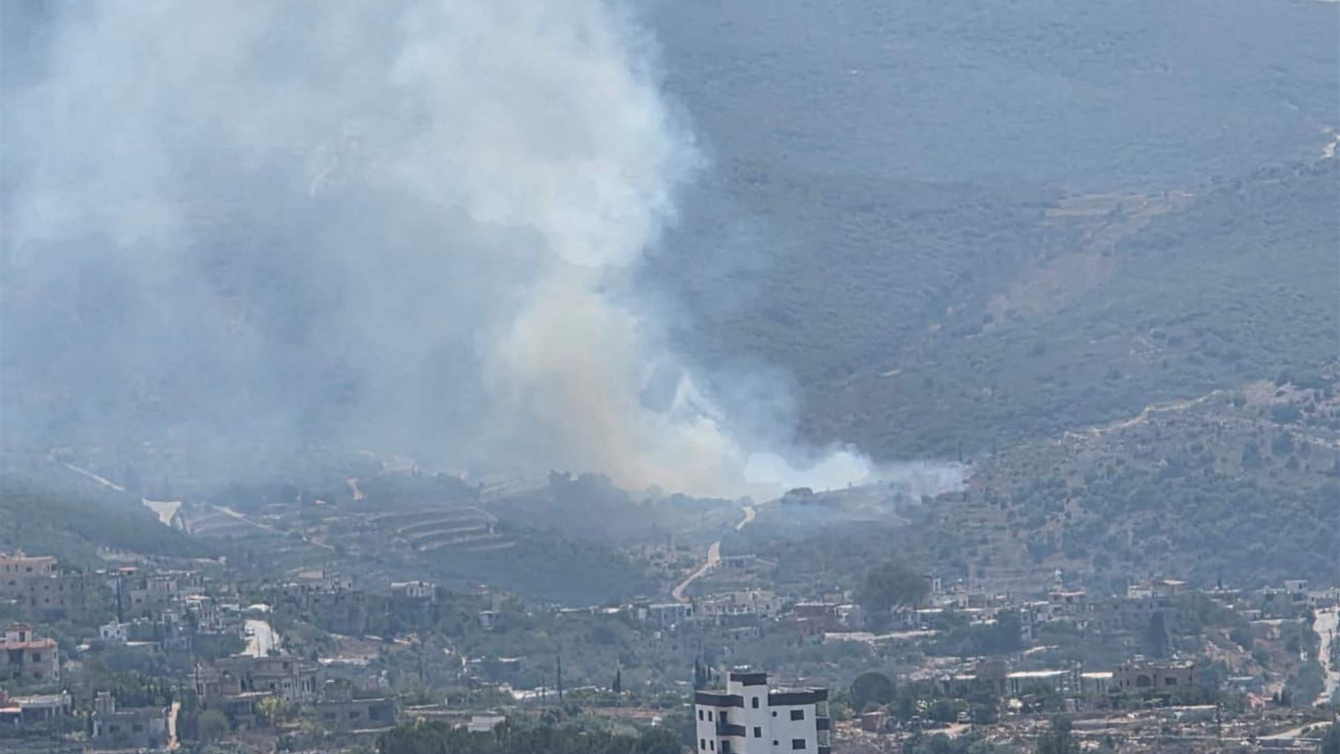 مسيرة إسرائيلية أغارت بصاروخين على منطقة حرجية في اطراف بلدة بيت ليف