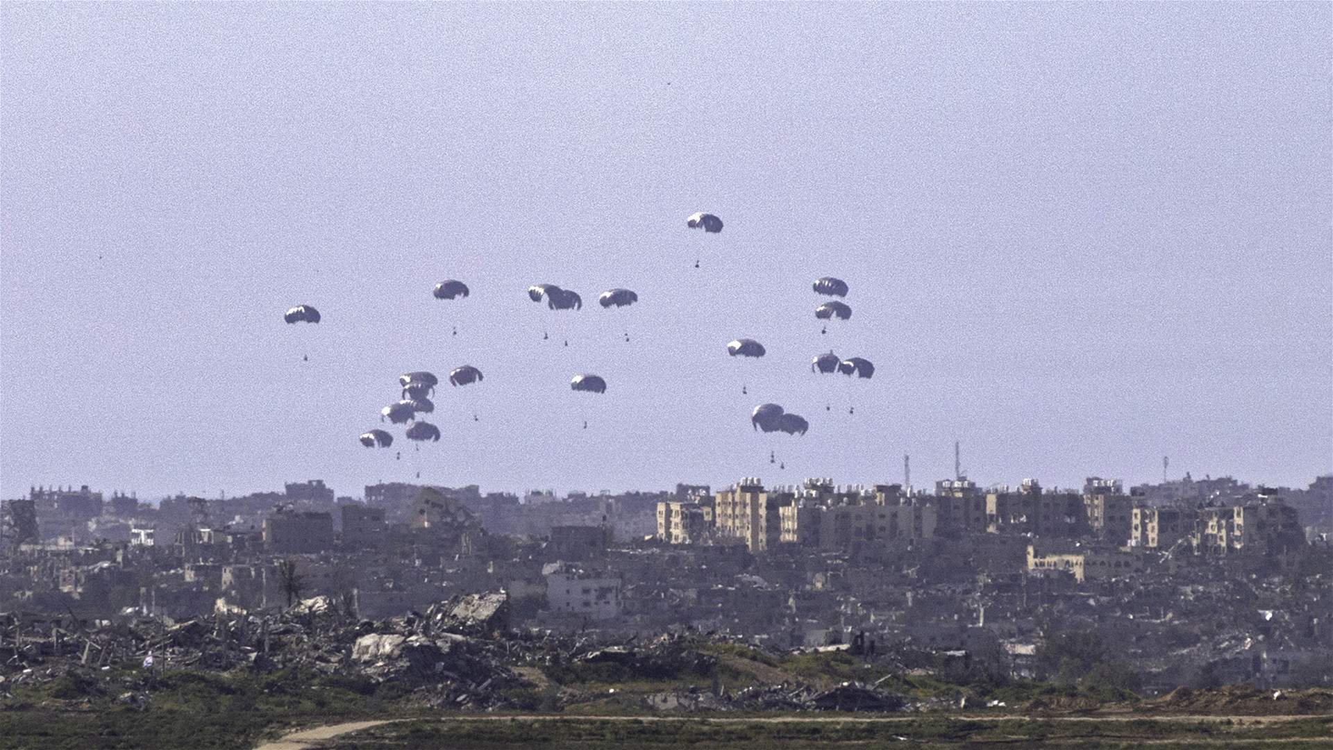 Israeli official tells AFP Gaza air drops of aid to resume